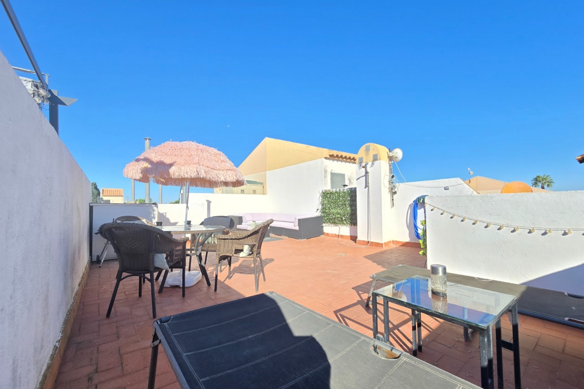 Reventa - Apartment - Top Floor Apartment -
Torrevieja - El limonar