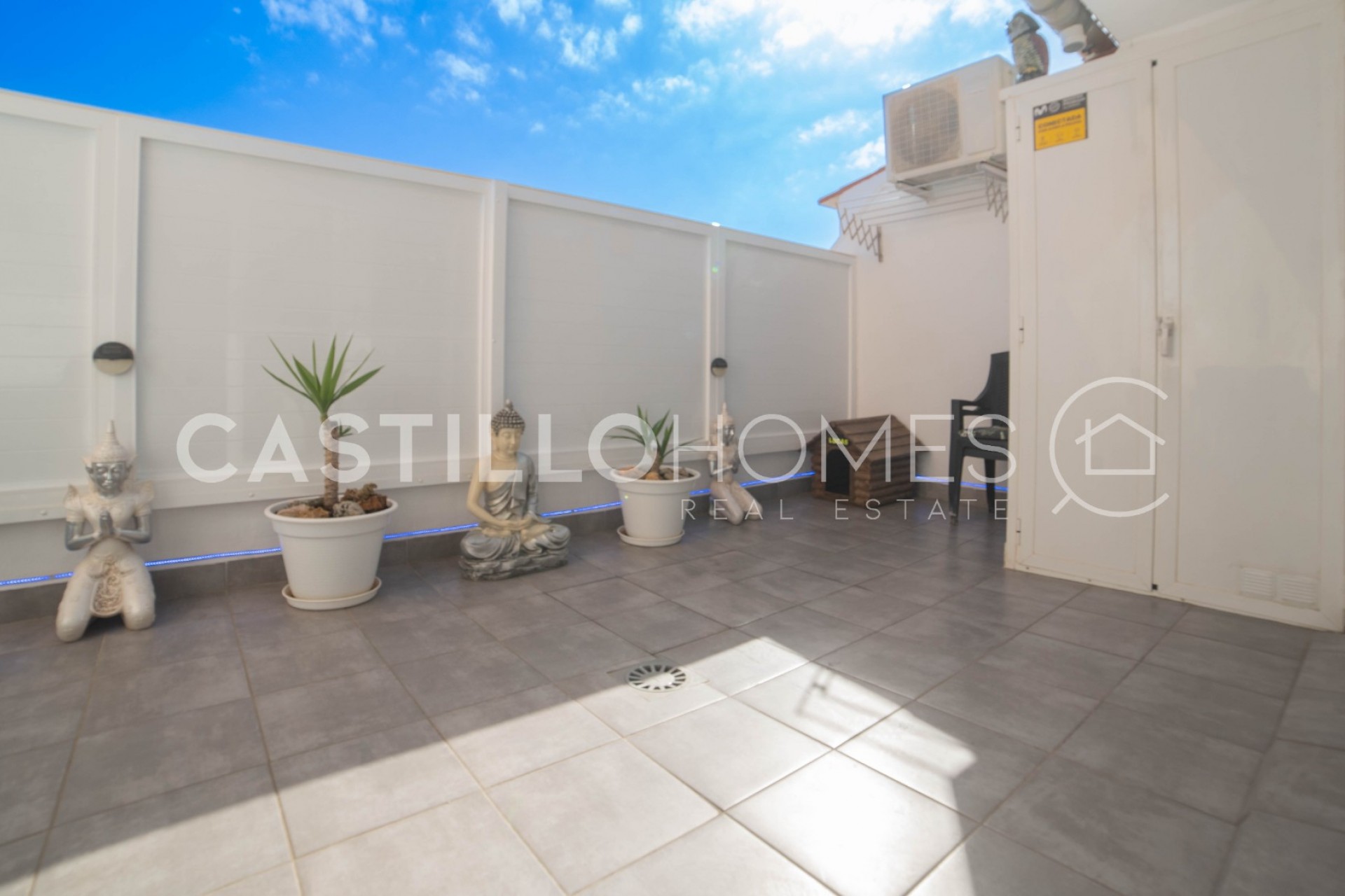 Reventa - Ático -
Torrevieja - Centro