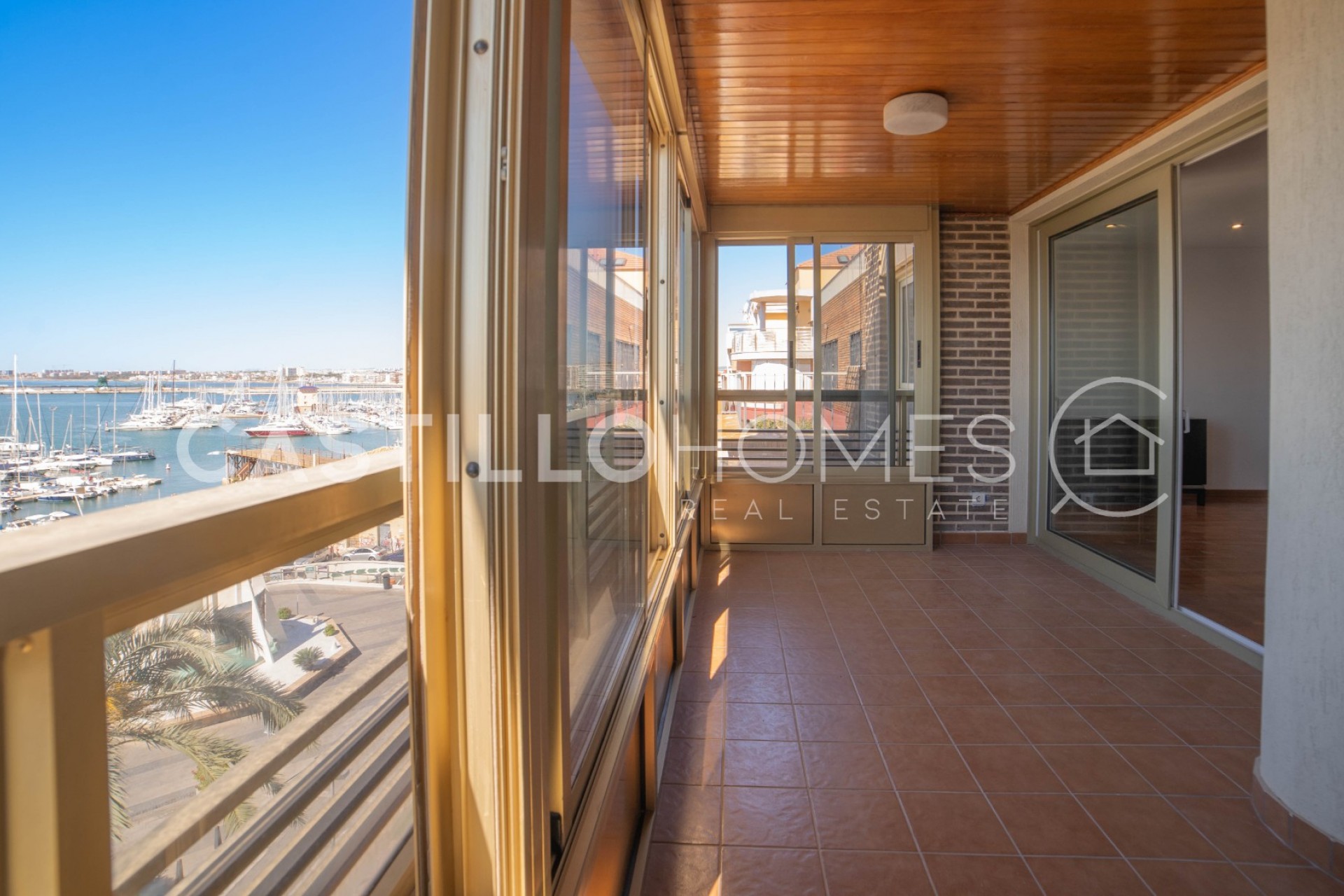 Reventa - Ático -
Torrevieja - Centro
