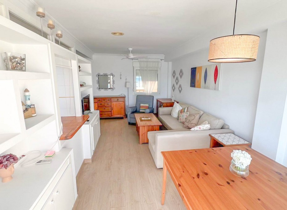 Reventa - Ático -
Torrevieja - La Mata pueblo