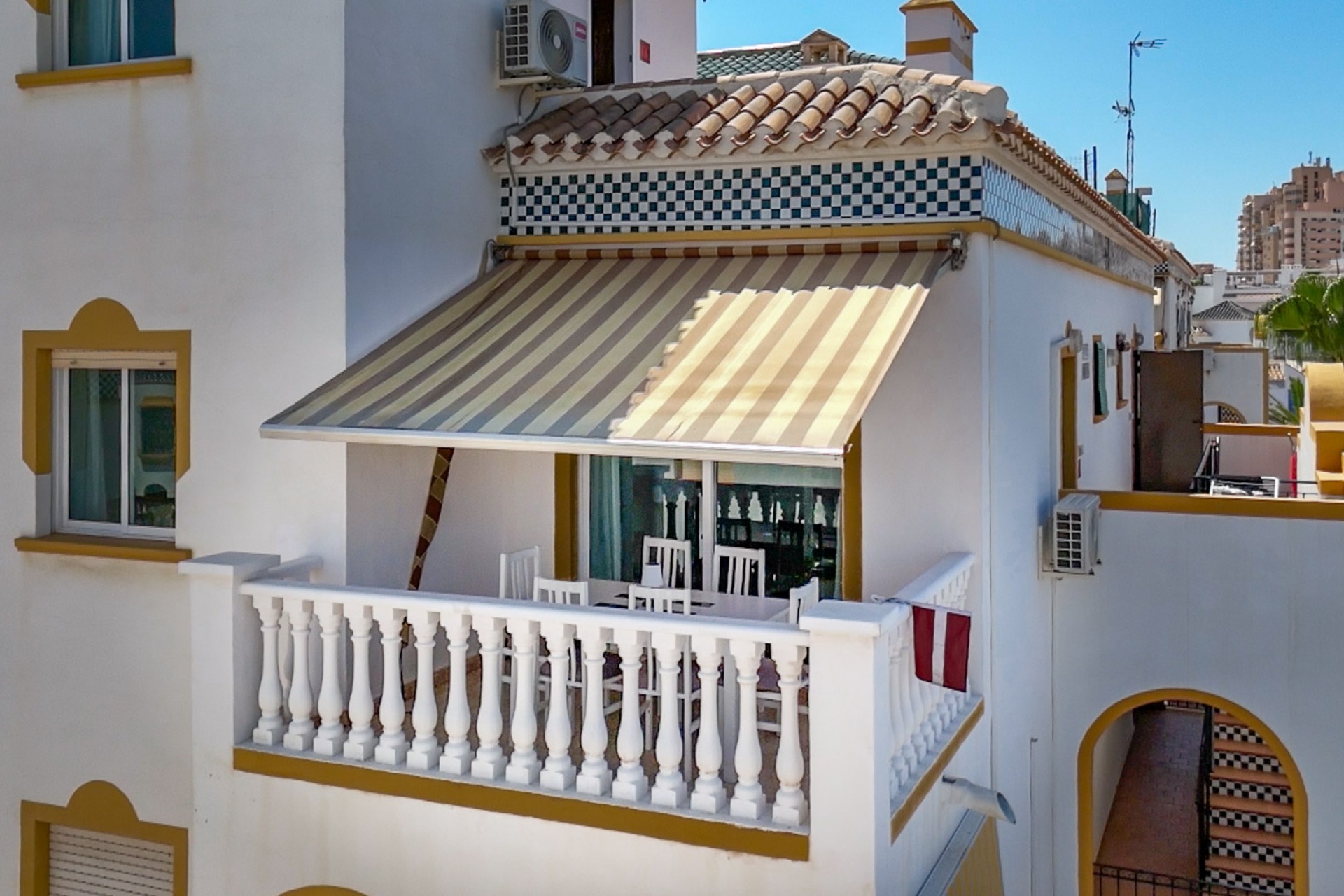 Reventa - Atico -
Torrevieja - La Mata