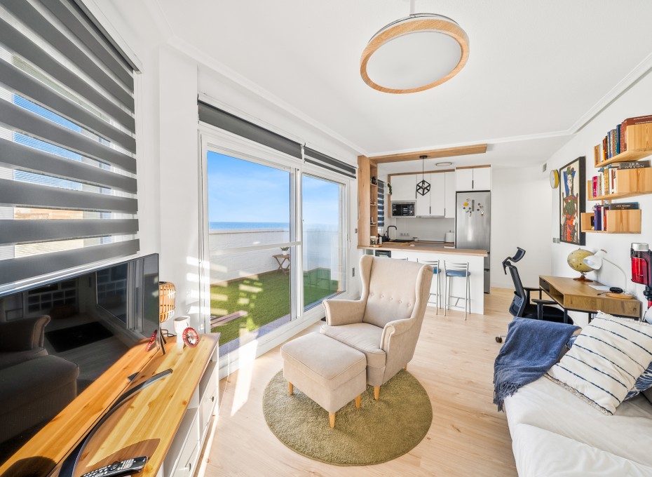 Reventa - Atico -
Torrevieja - La Mata