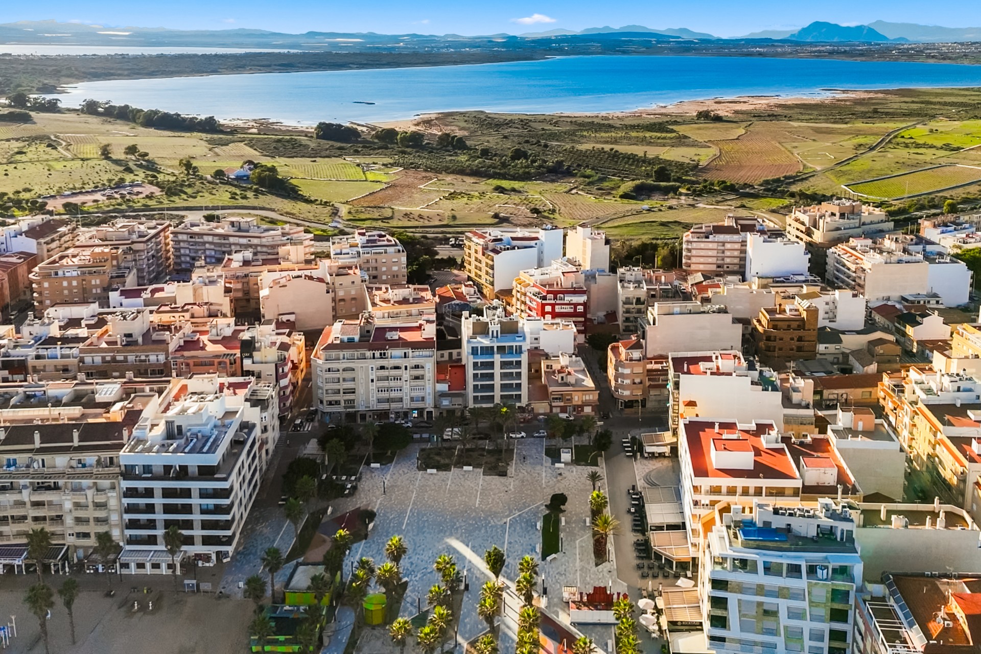 Reventa - Atico -
Torrevieja - La Mata