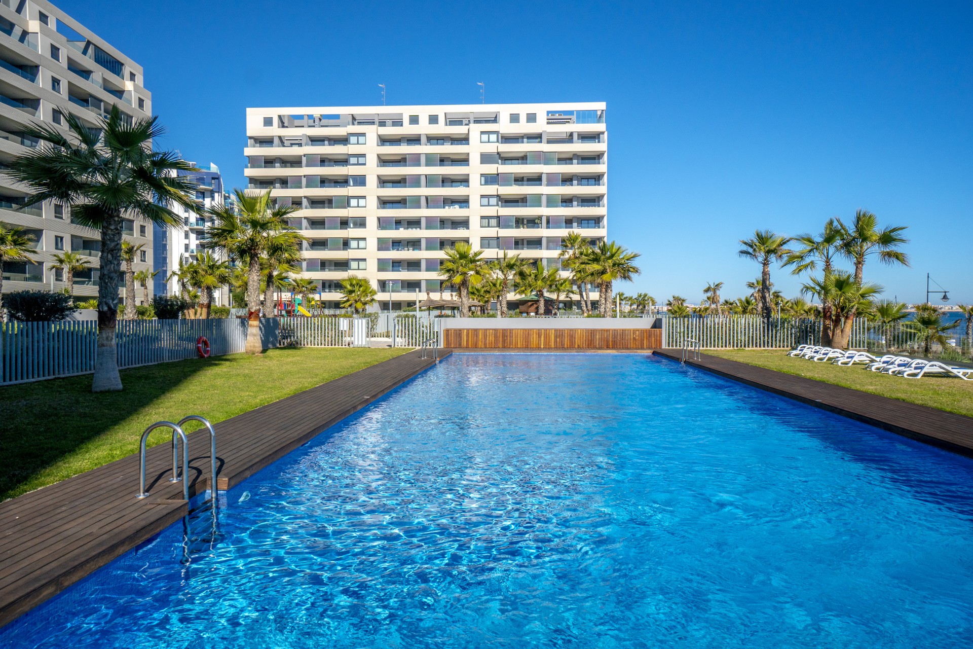 Reventa - Ático -
Torrevieja - Punta prima