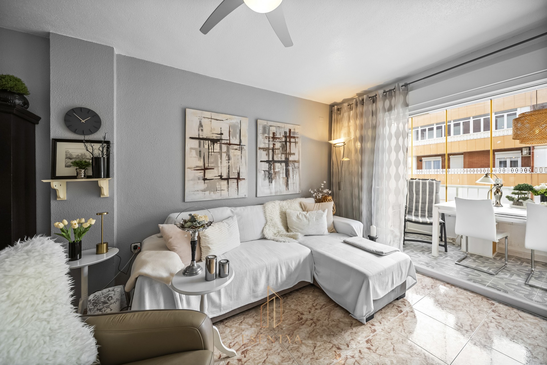 Reventa - Atico -
Torrevieja - Rocio Del Mar
