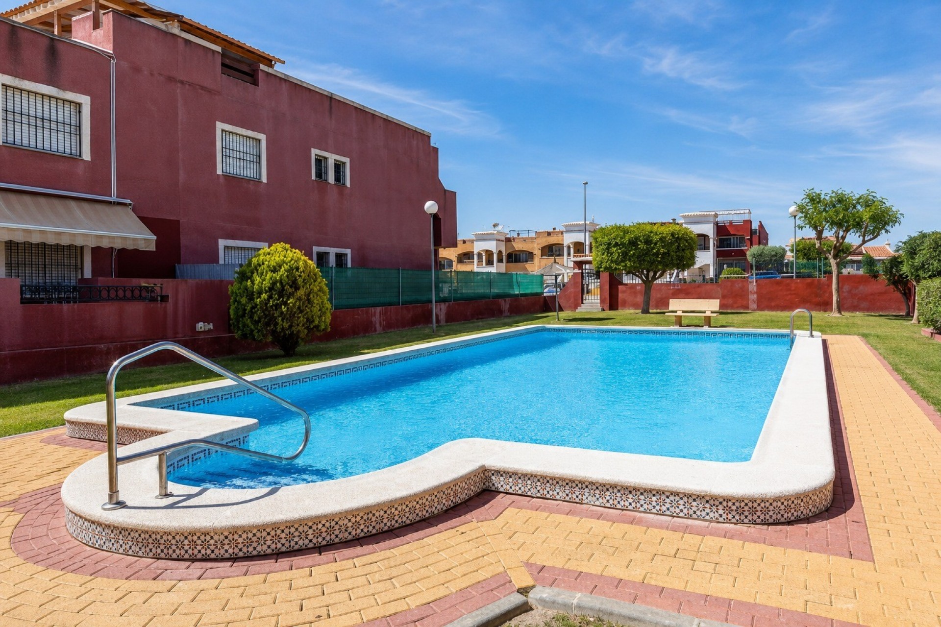 Reventa - Bungalow -
Los Altos - Dream Hills - Dream Hills 2