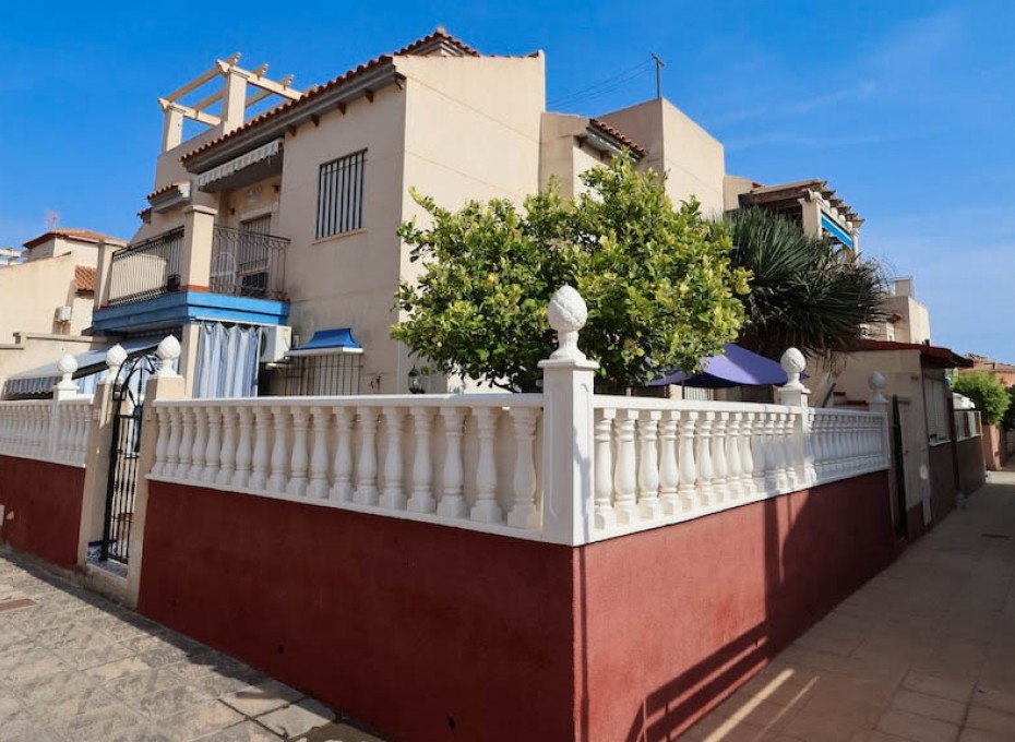 Reventa - Bungalow -
Orihuela Costa - Playa Flamenca