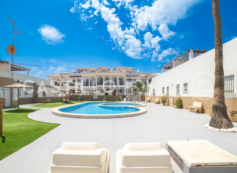 Reventa - Bungalow -
Orihuela Costa - Punta Prima