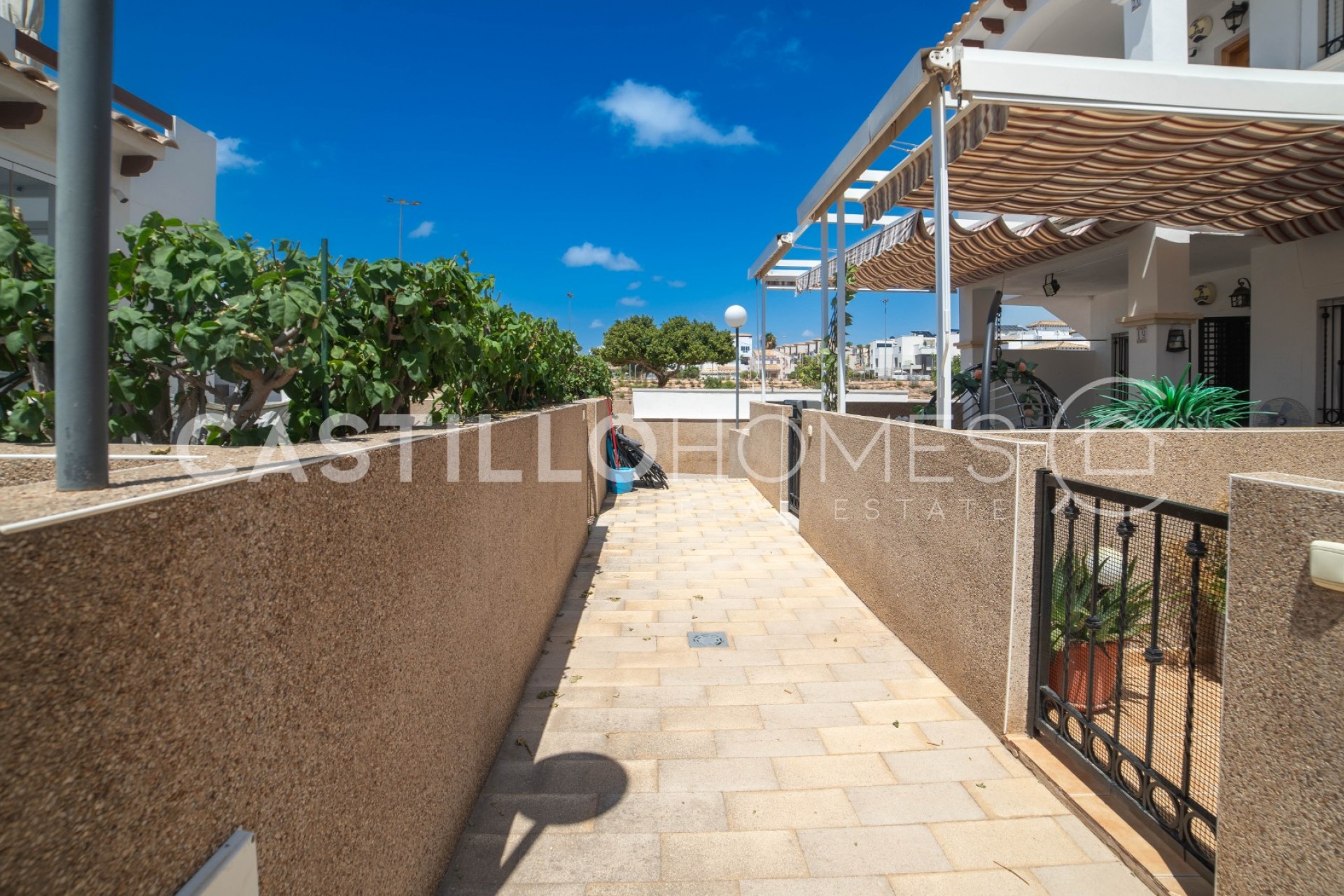 Reventa - Bungalow -
Orihuela Costa - Punta Prima