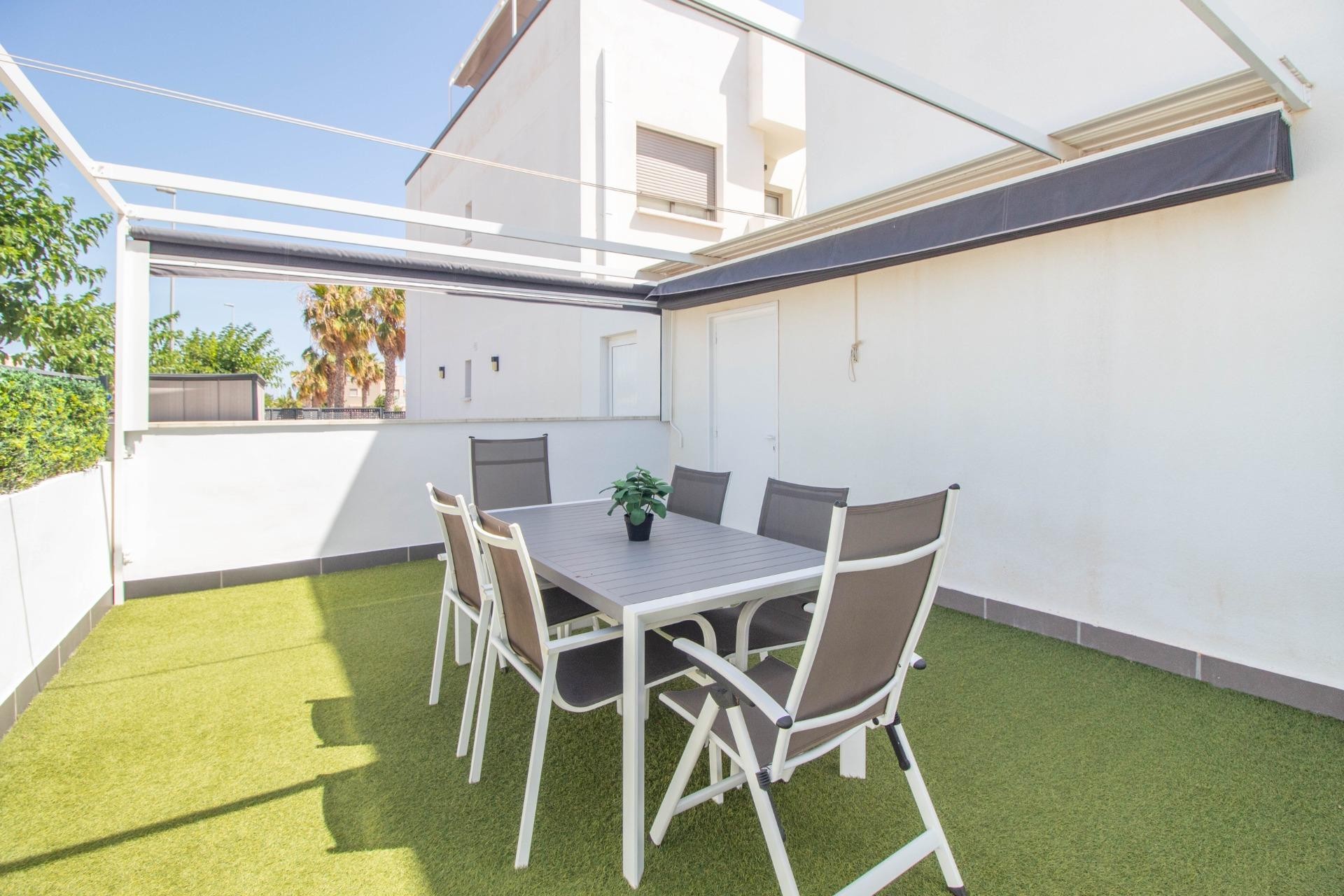 Reventa - Bungalow -
Pilar de la Horadada - Torre de la Horadada
