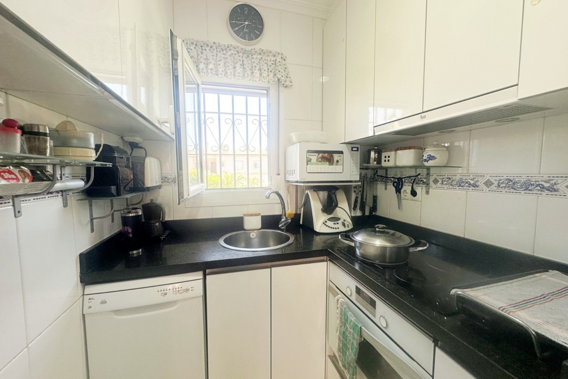 Reventa - Bungalow -
Torrevieja - Aguas Nuevas