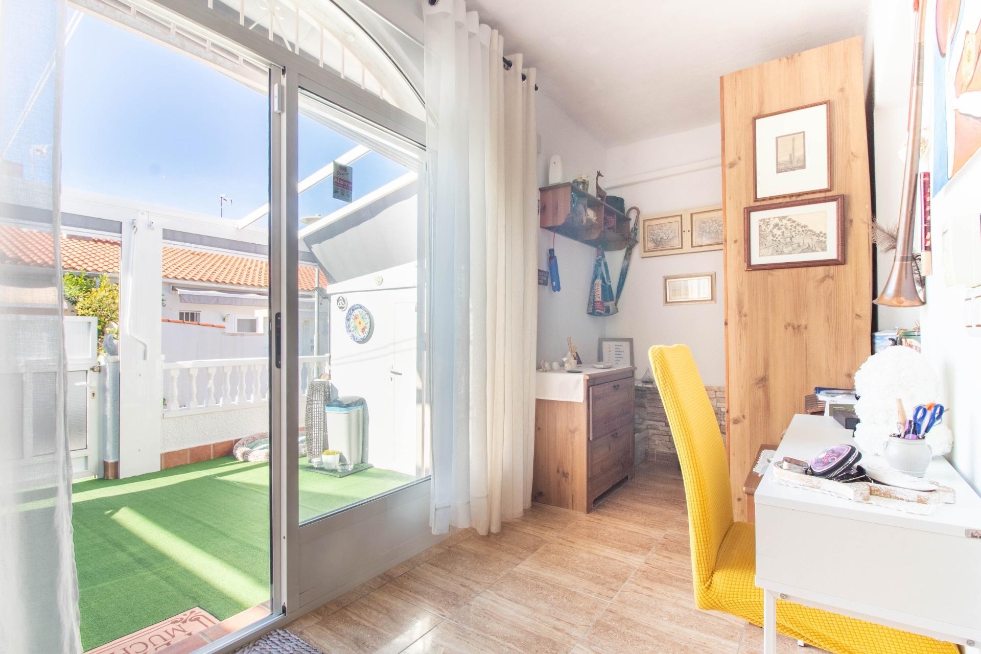Reventa - Bungalow -
Torrevieja - El chaparral