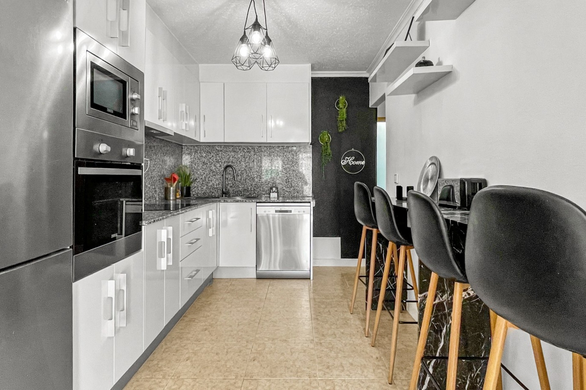 Reventa - Bungalow -
Torrevieja - La Siesta - El Salado -  Torreta