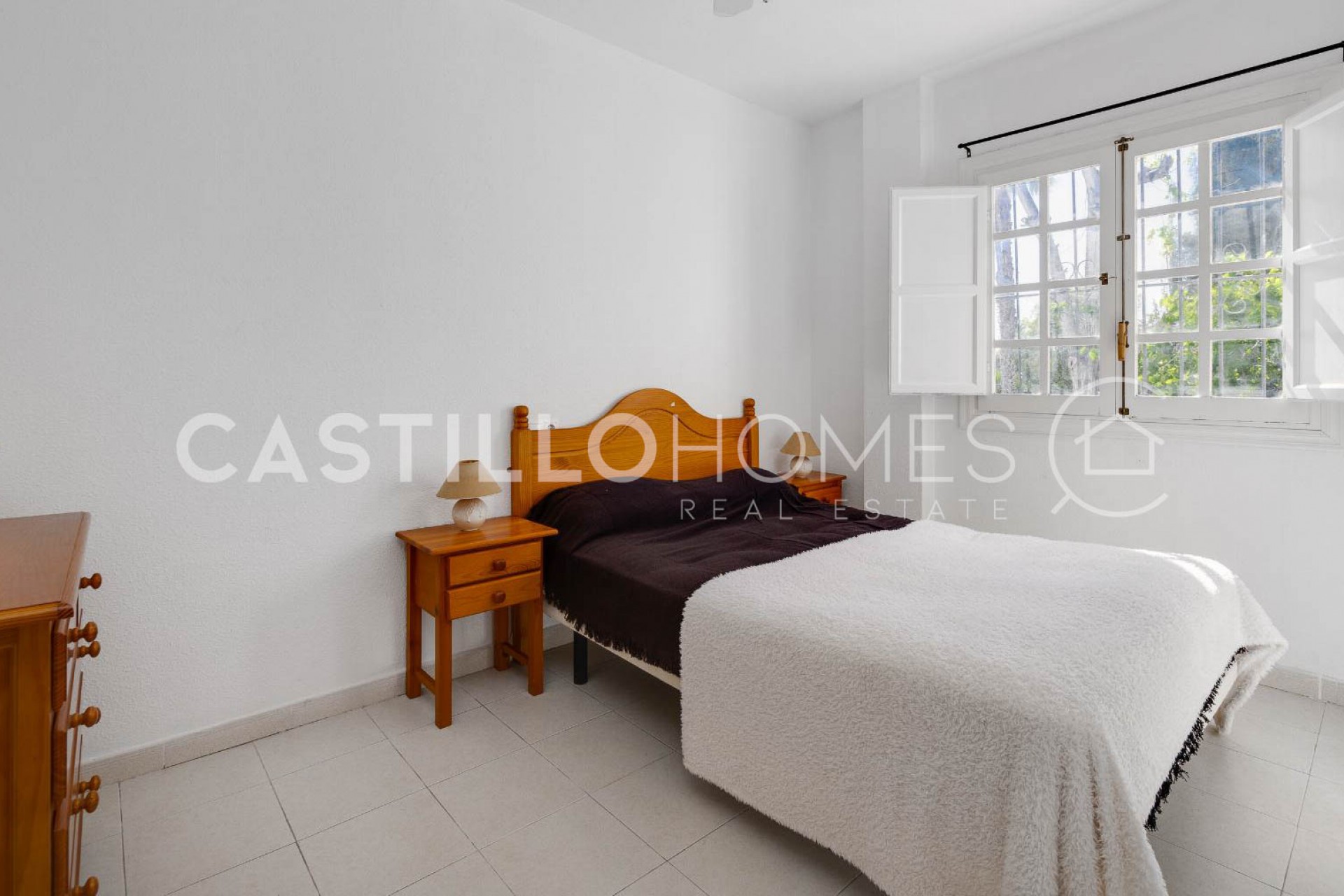Reventa - Bungalow -
Torrevieja - Playa Los Naufragos