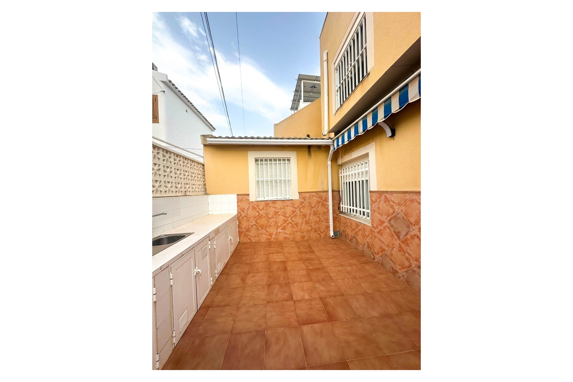 Reventa - Bungalow -
Torrevieja - Urb. Rosaleda