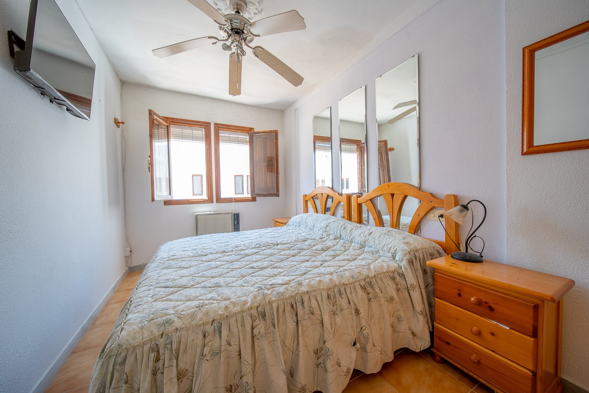 Reventa - Casa de Pueblo -
Torrevieja - La Mata