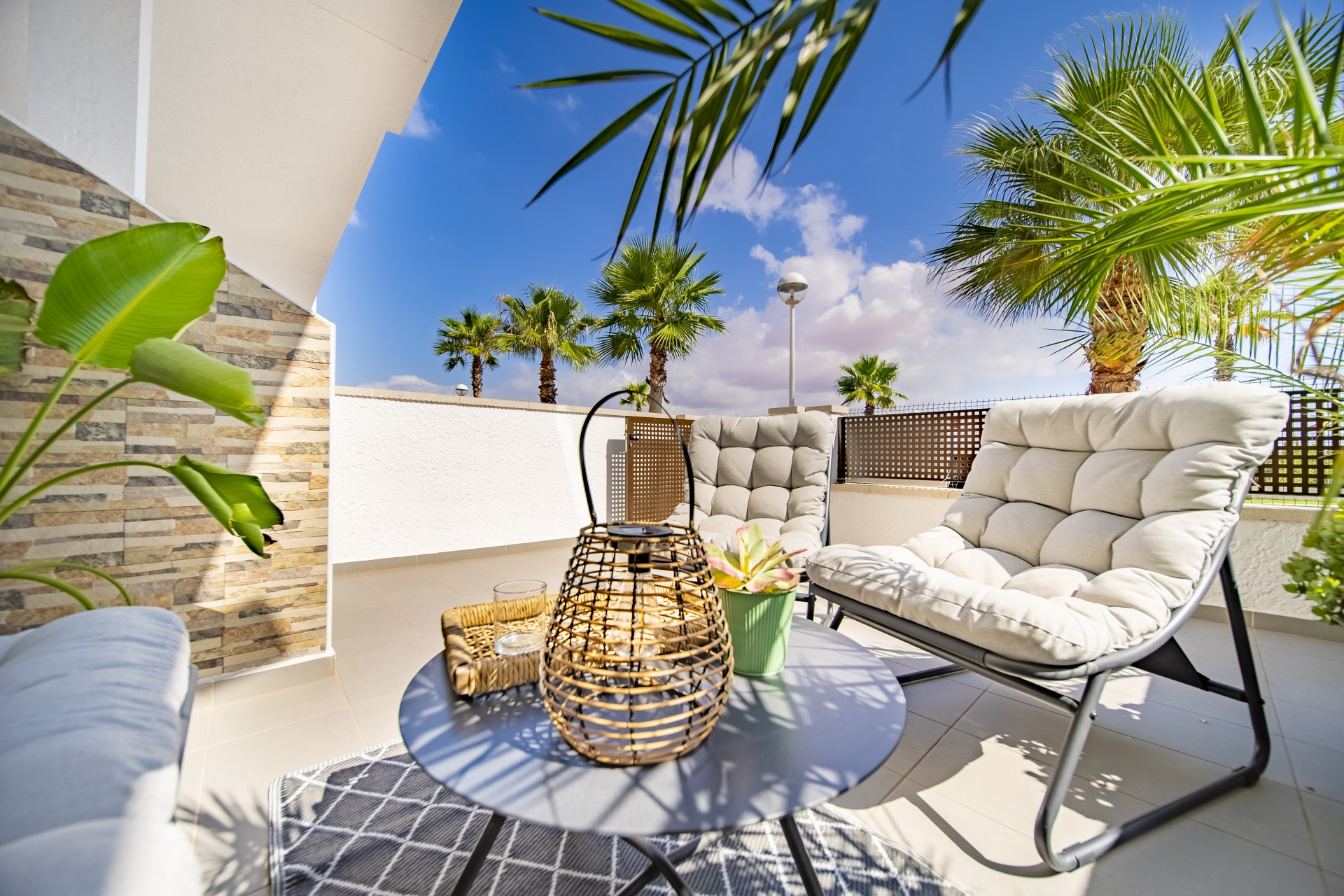 Reventa - Casa de Pueblo -
Torrevieja - Los altos