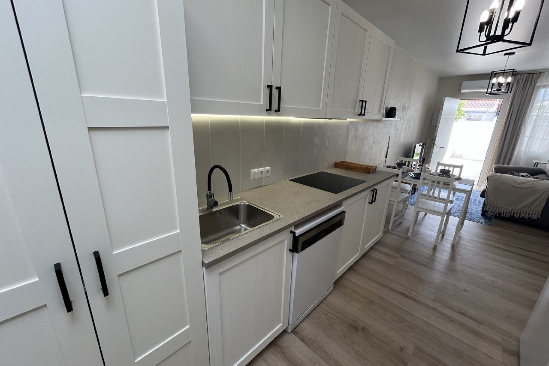 Reventa - Casa de Pueblo -
Torrevieja - Torreta - Florida