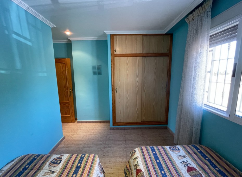 Reventa - Chalet / Villa -
Crevillent - Crevillente