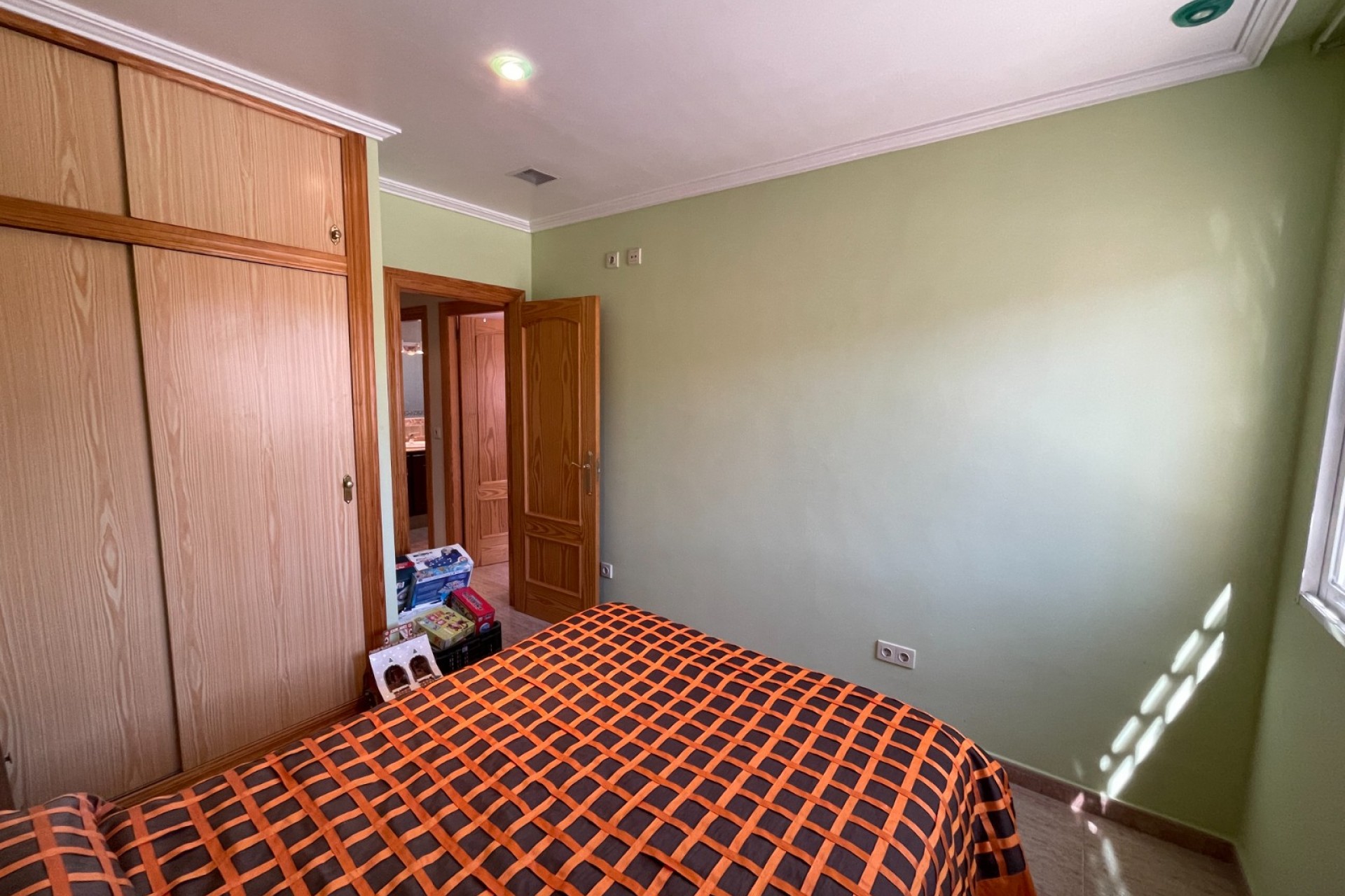 Reventa - Chalet / Villa -
Crevillent - Crevillente