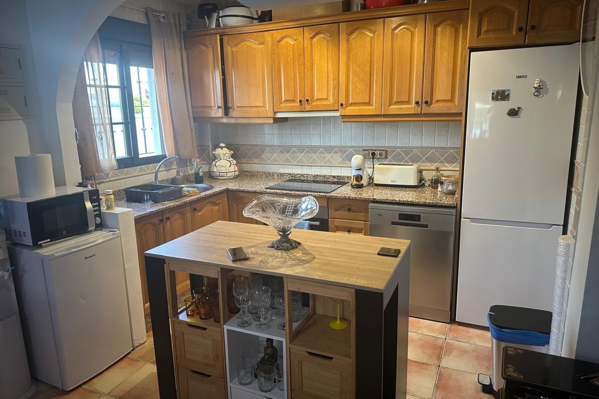 Reventa - Chalet / Villa -
Hondón de las Nieves - Urbaniz La Montañosa