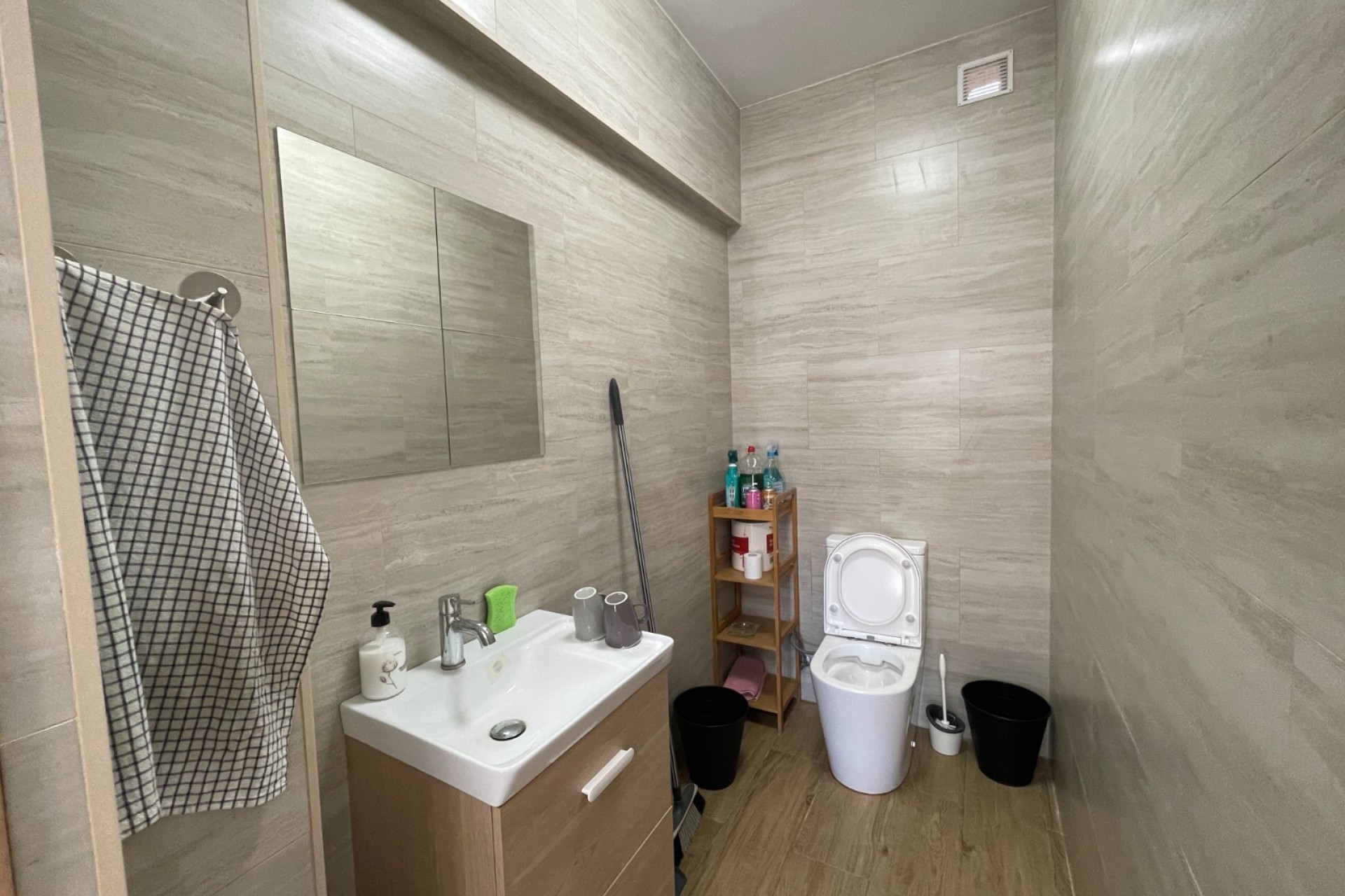 Reventa - Comercial -
Guardamar del Segura - Comunidad Valenciana