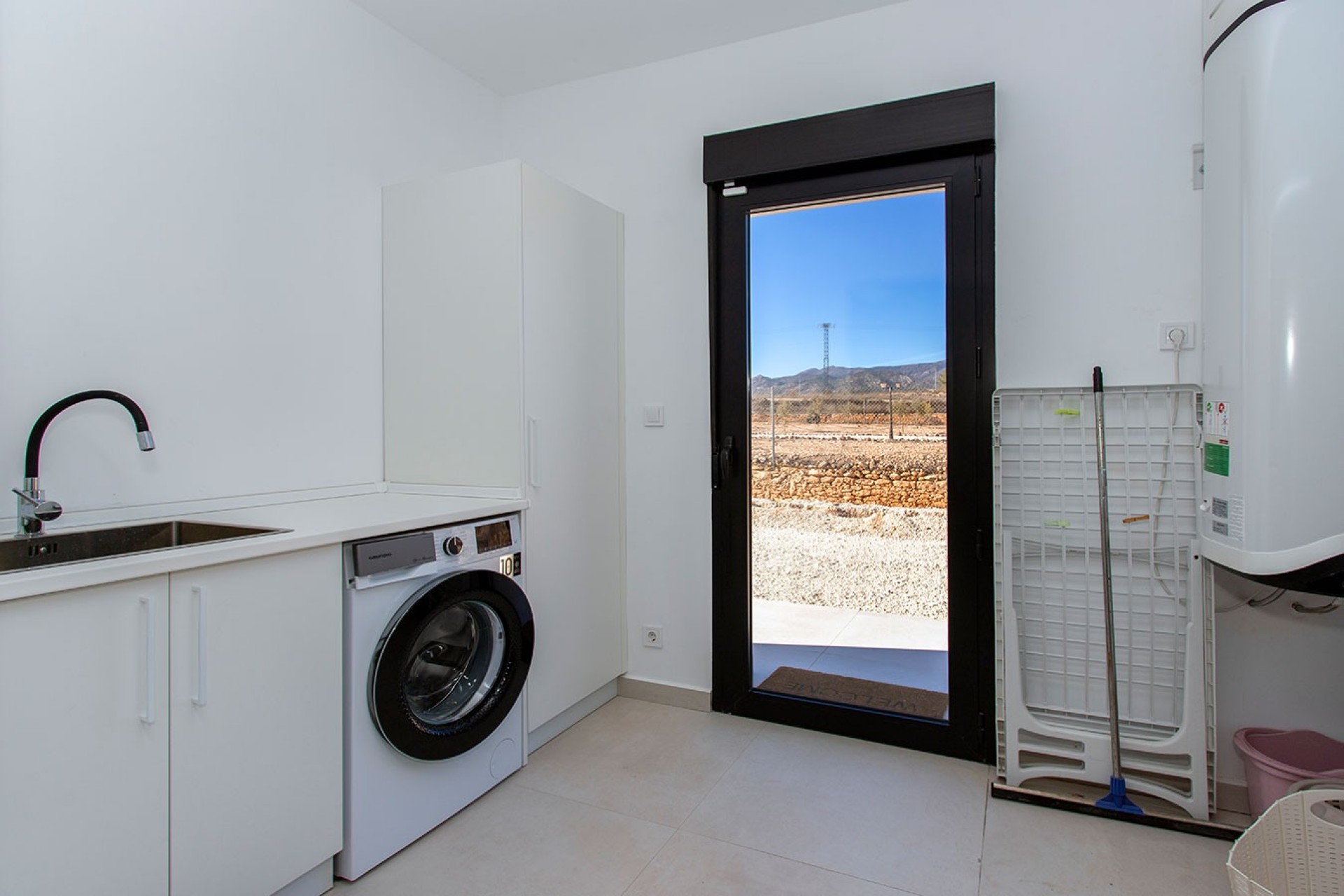 Reventa - Country House -
Pinoso - Campo