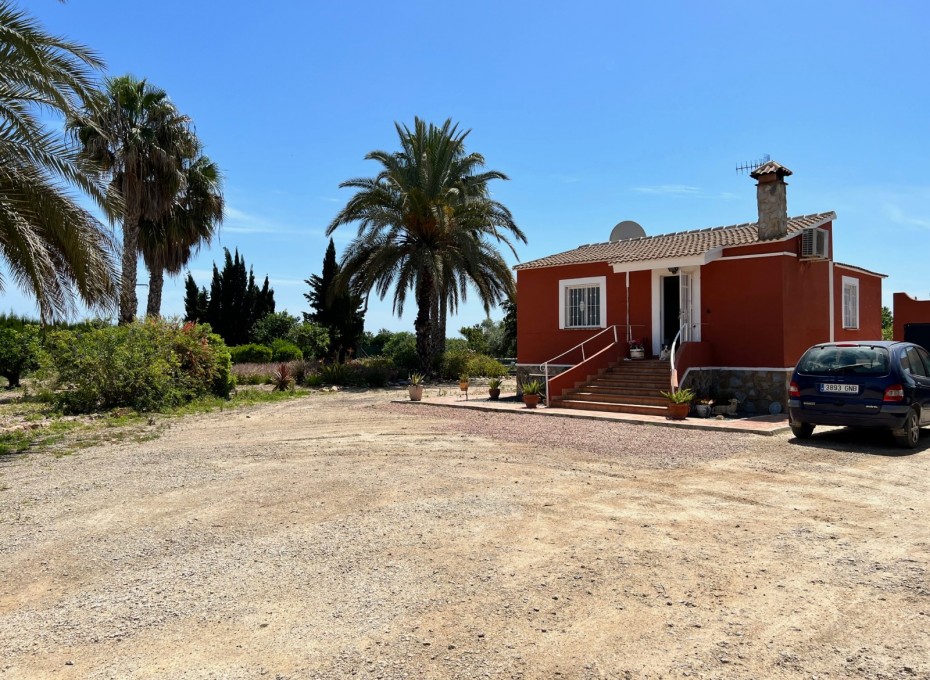 Reventa - Country Property/Finca -
San Miguel de Salinas