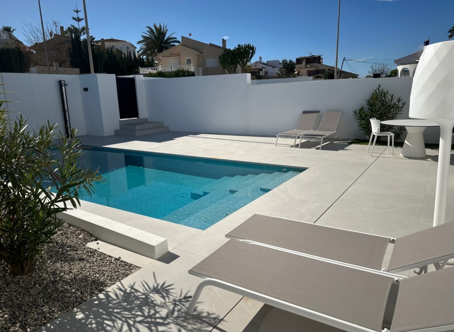 Reventa - Detached House / Villa -
Ciudad Quesada