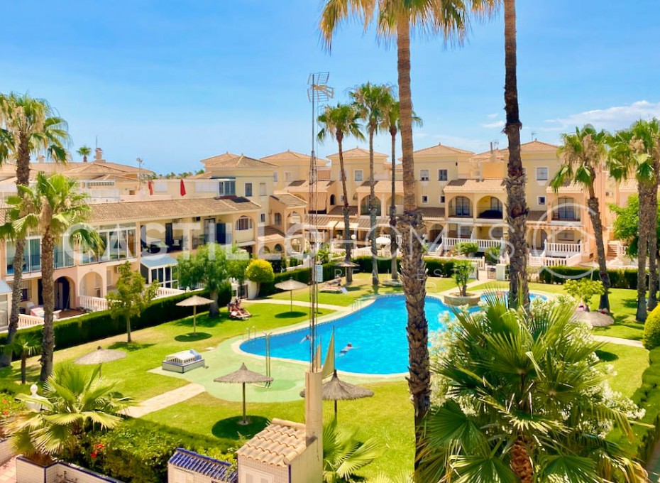 Reventa - Duplex -
Orihuela Costa - Playa Flamenca