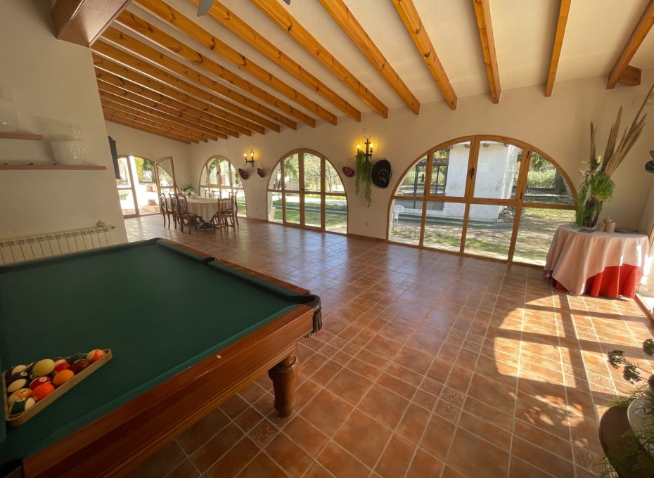 Reventa - Finca / Country Property -
Elda