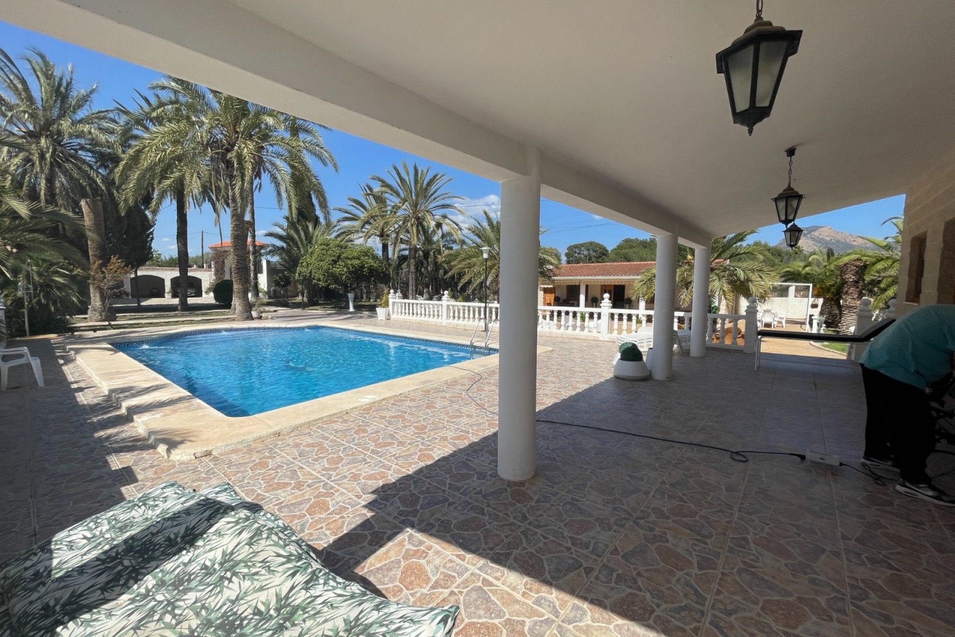 Reventa - Finca / Country Property -
Elda