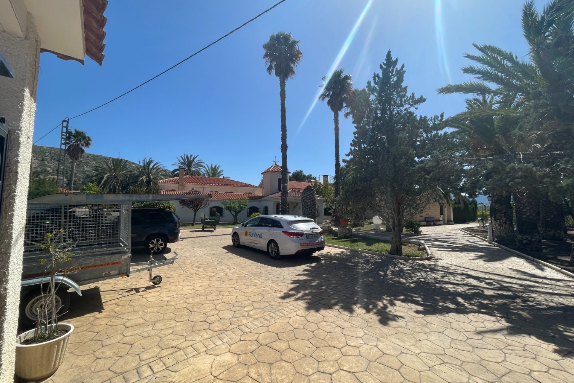 Reventa - Finca / Country Property -
Elda
