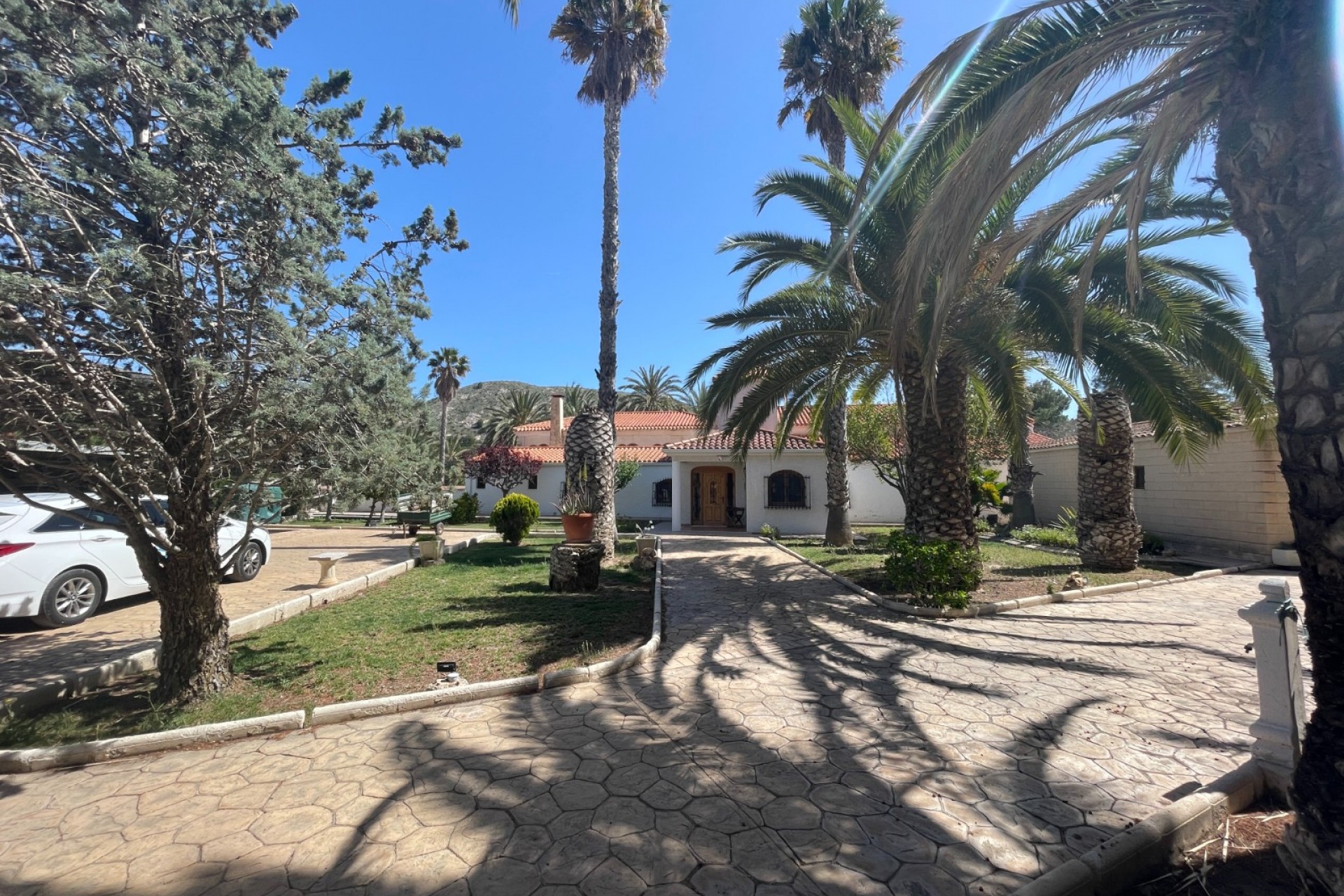 Reventa - Finca / Country Property -
Elda