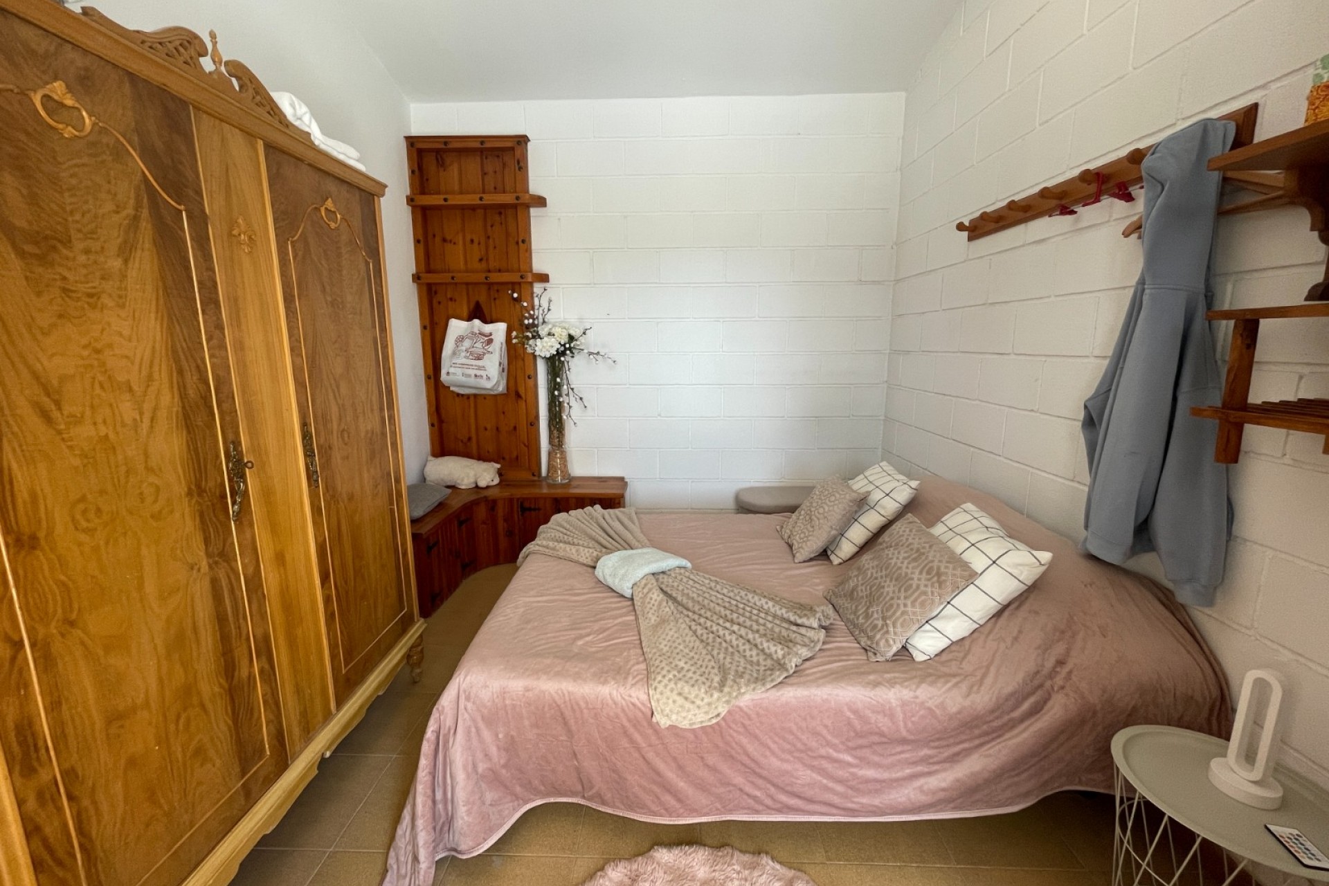 Reventa - Finca / Country Property -
Elda