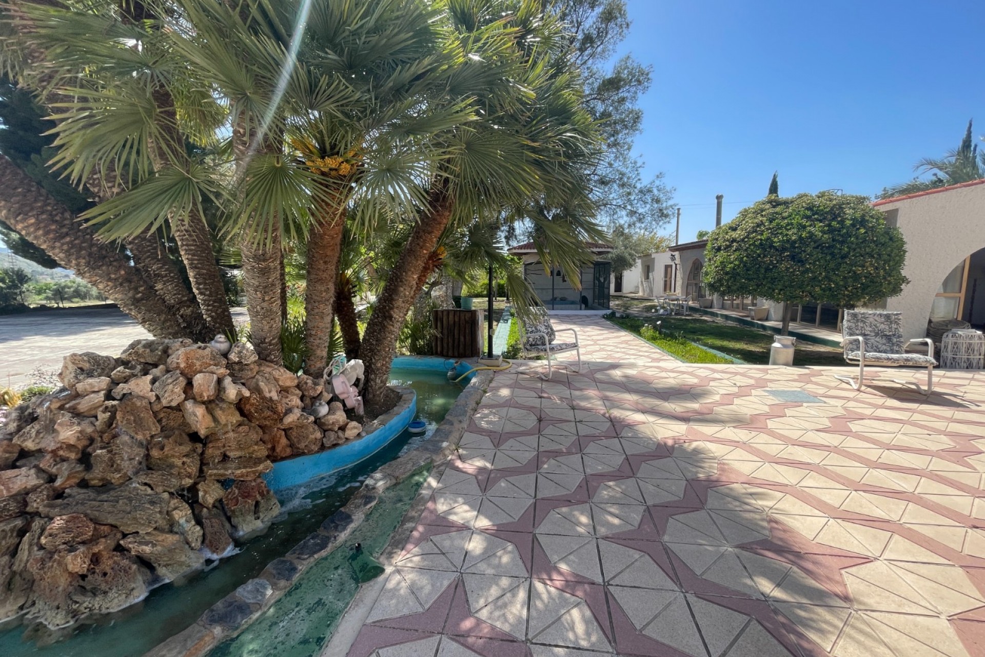Reventa - Finca / Country Property -
Elda