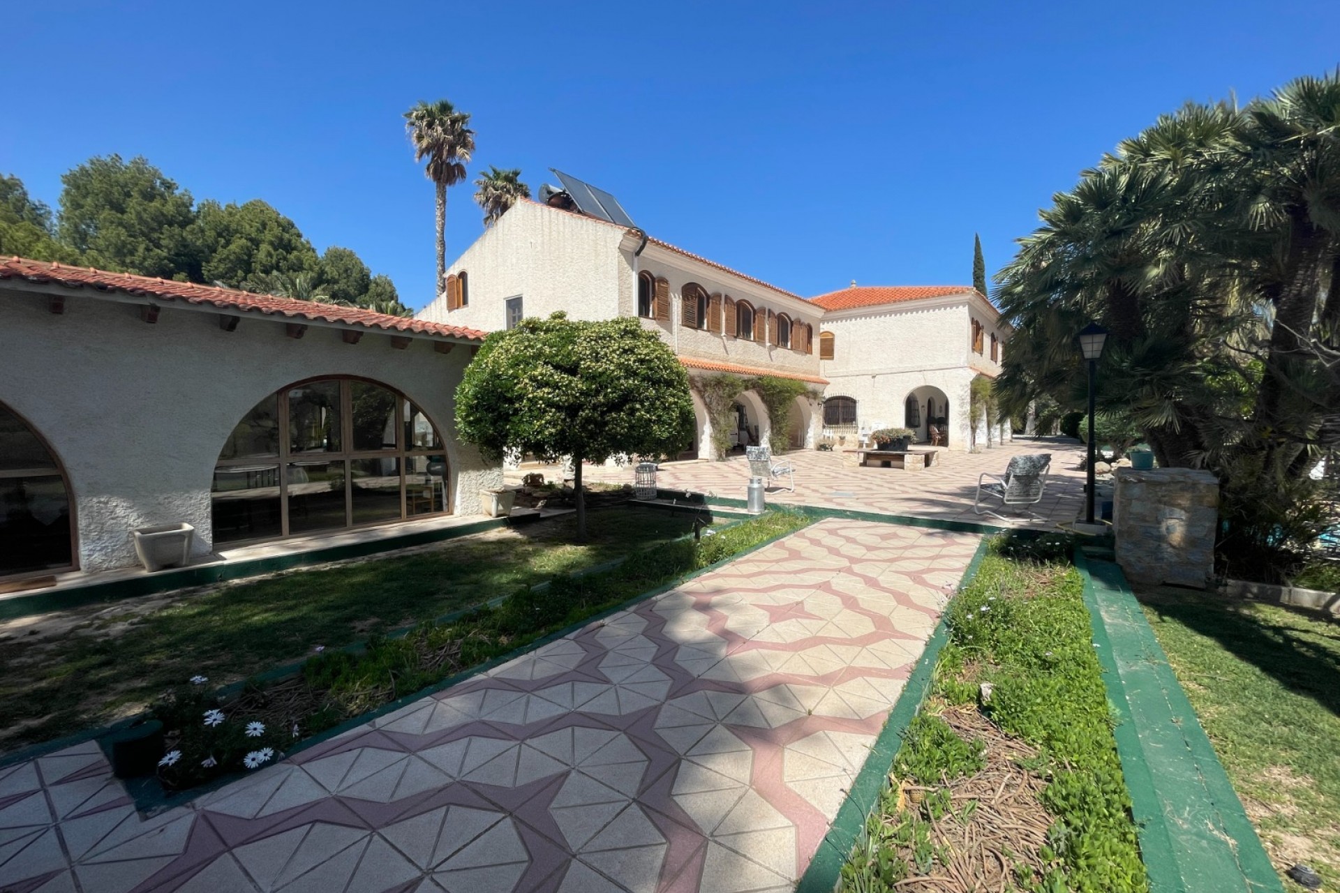Reventa - Finca / Country Property -
Elda