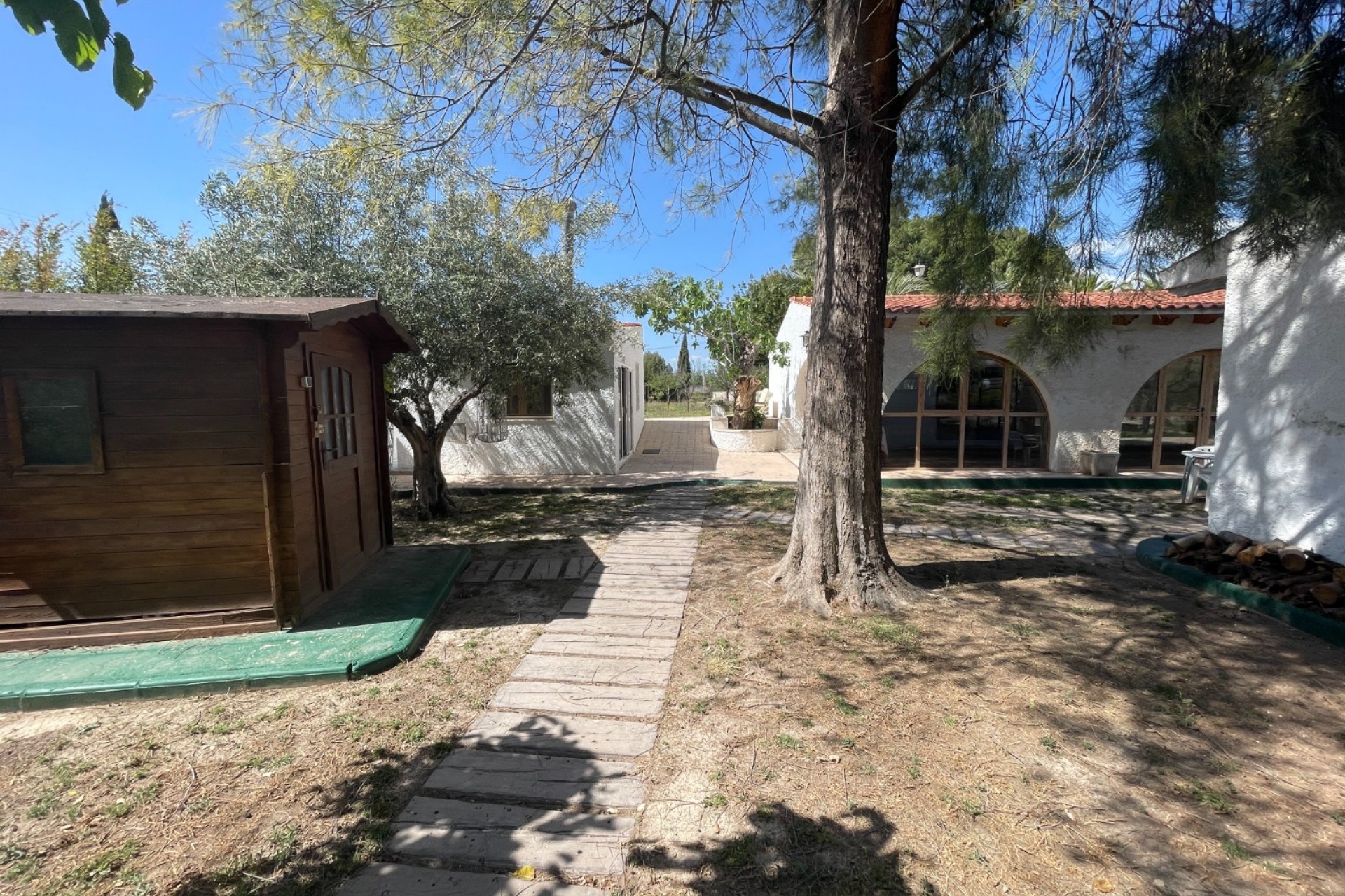Reventa - Finca / Country Property -
Elda