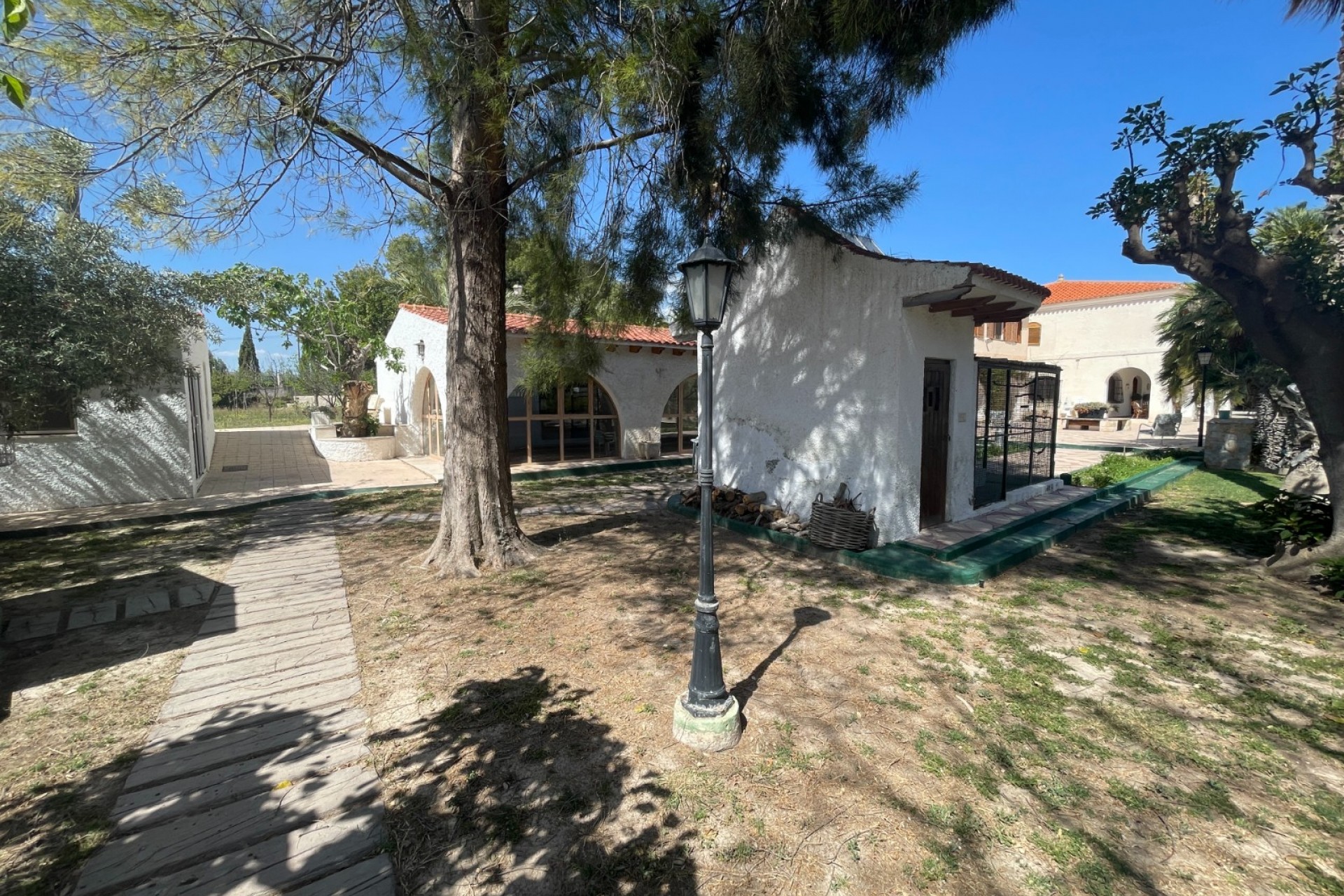 Reventa - Finca / Country Property -
Elda