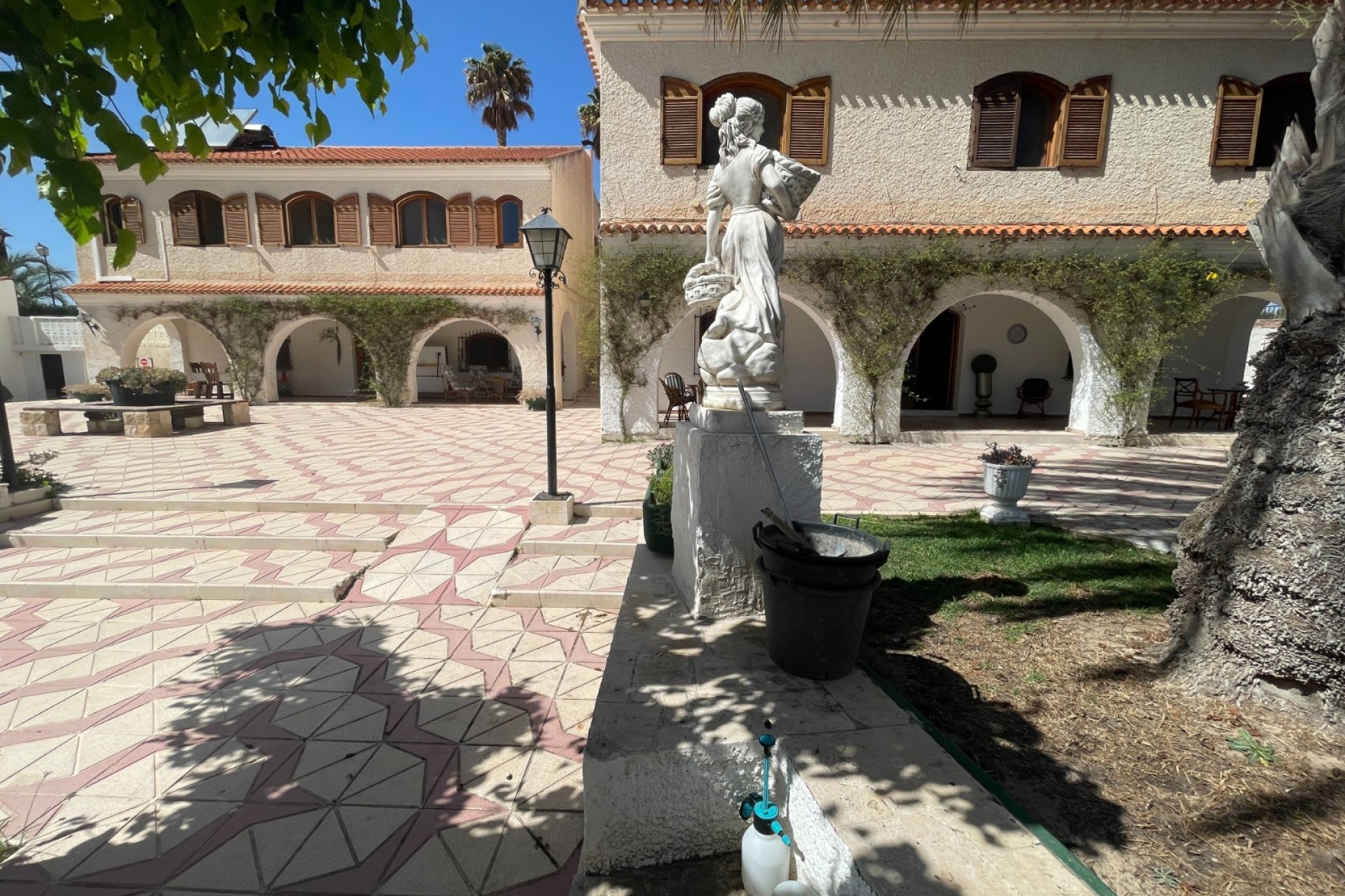 Reventa - Finca / Country Property -
Elda