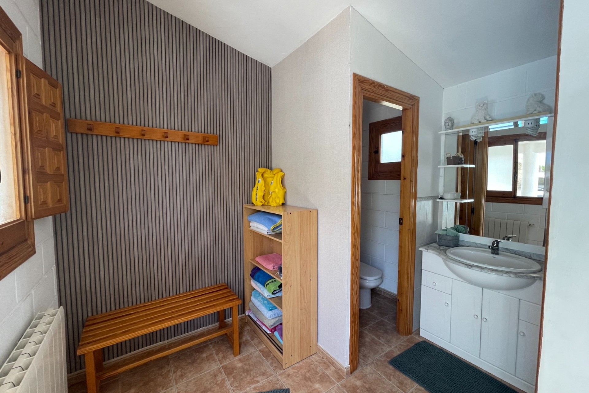 Reventa - Finca / Country Property -
Elda