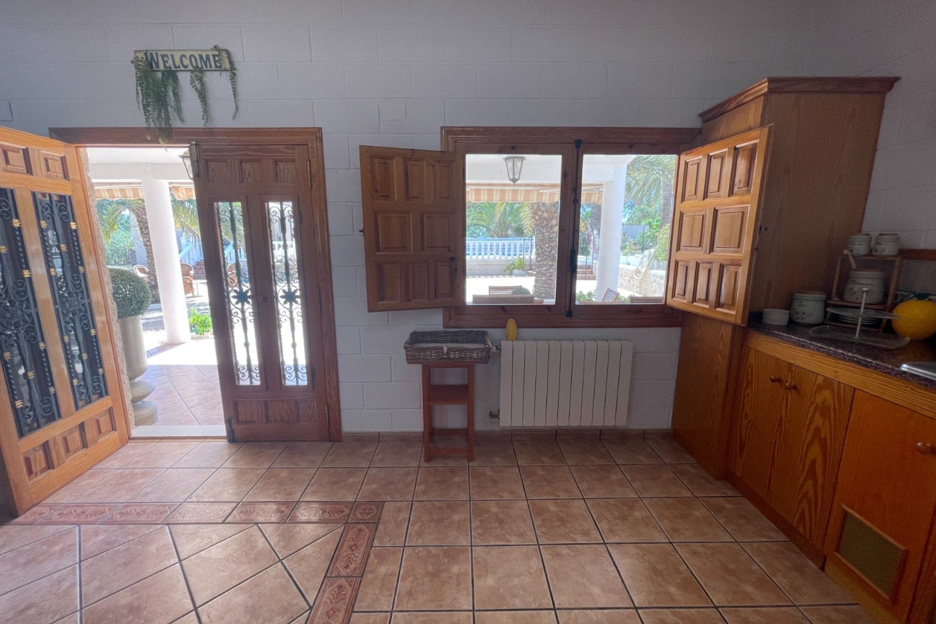 Reventa - Finca / Country Property -
Elda