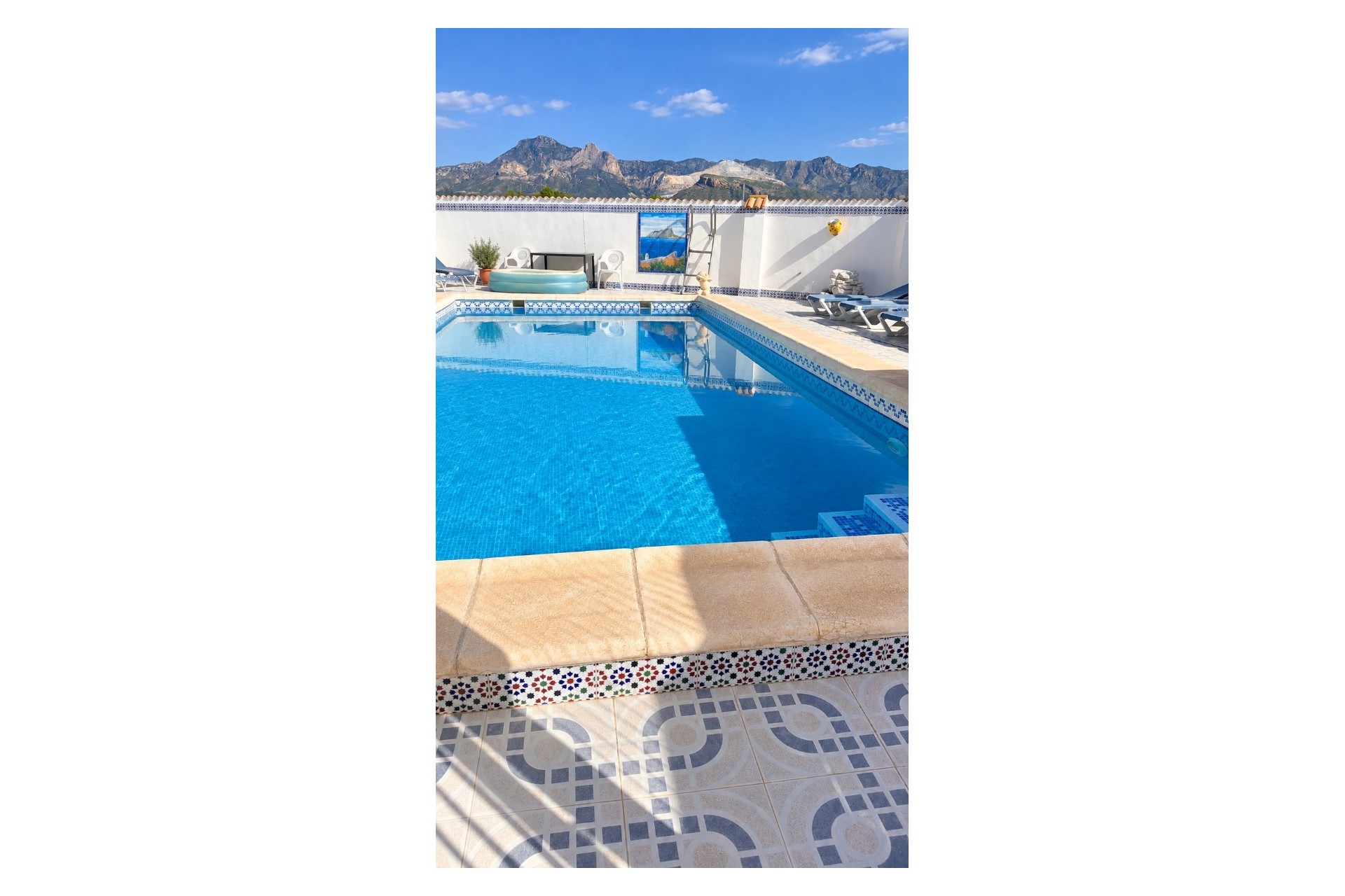 Reventa - Finca / Country Property -
Orihuela