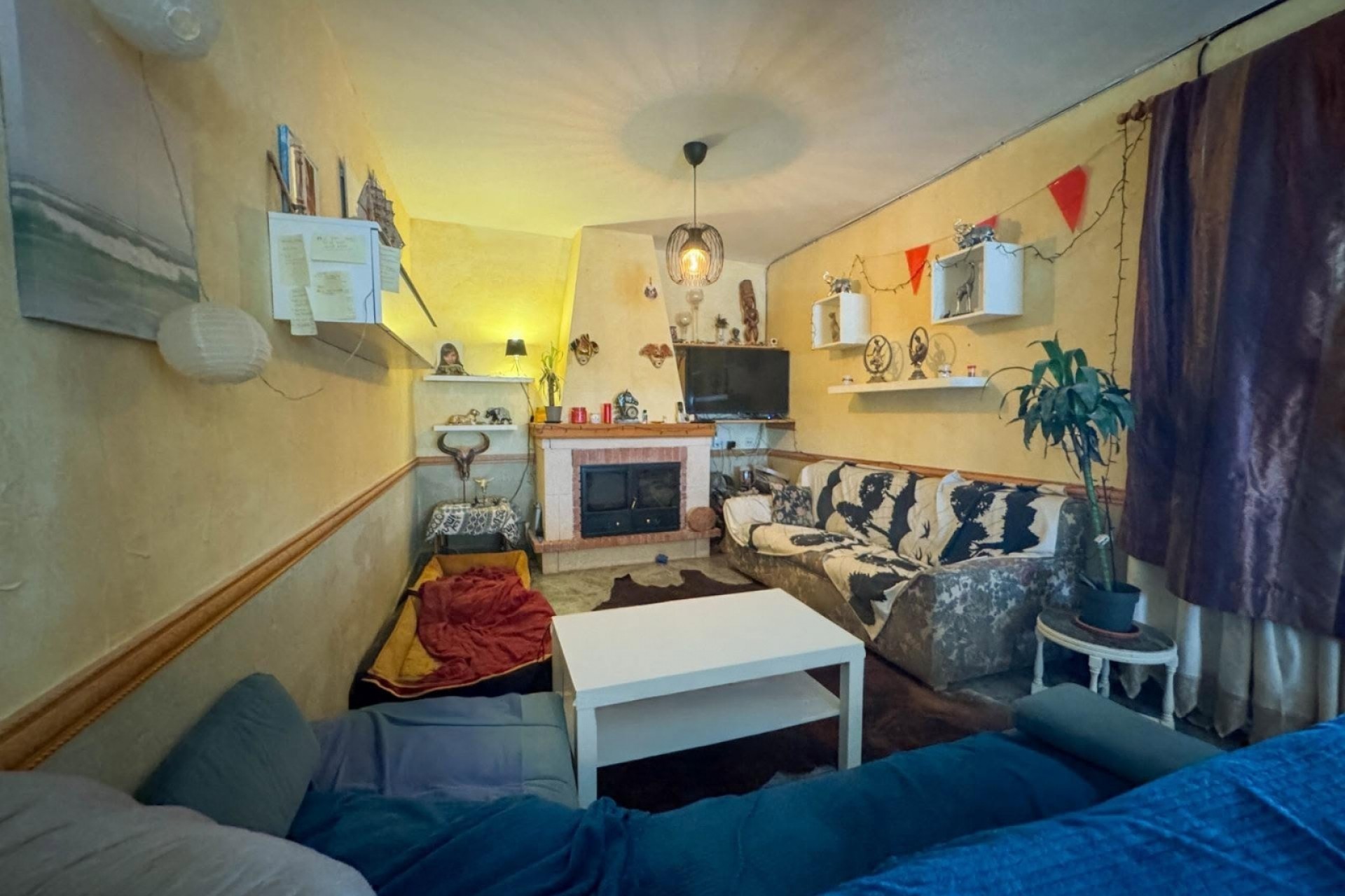 Reventa - Finca / Country Property -
Orihuela