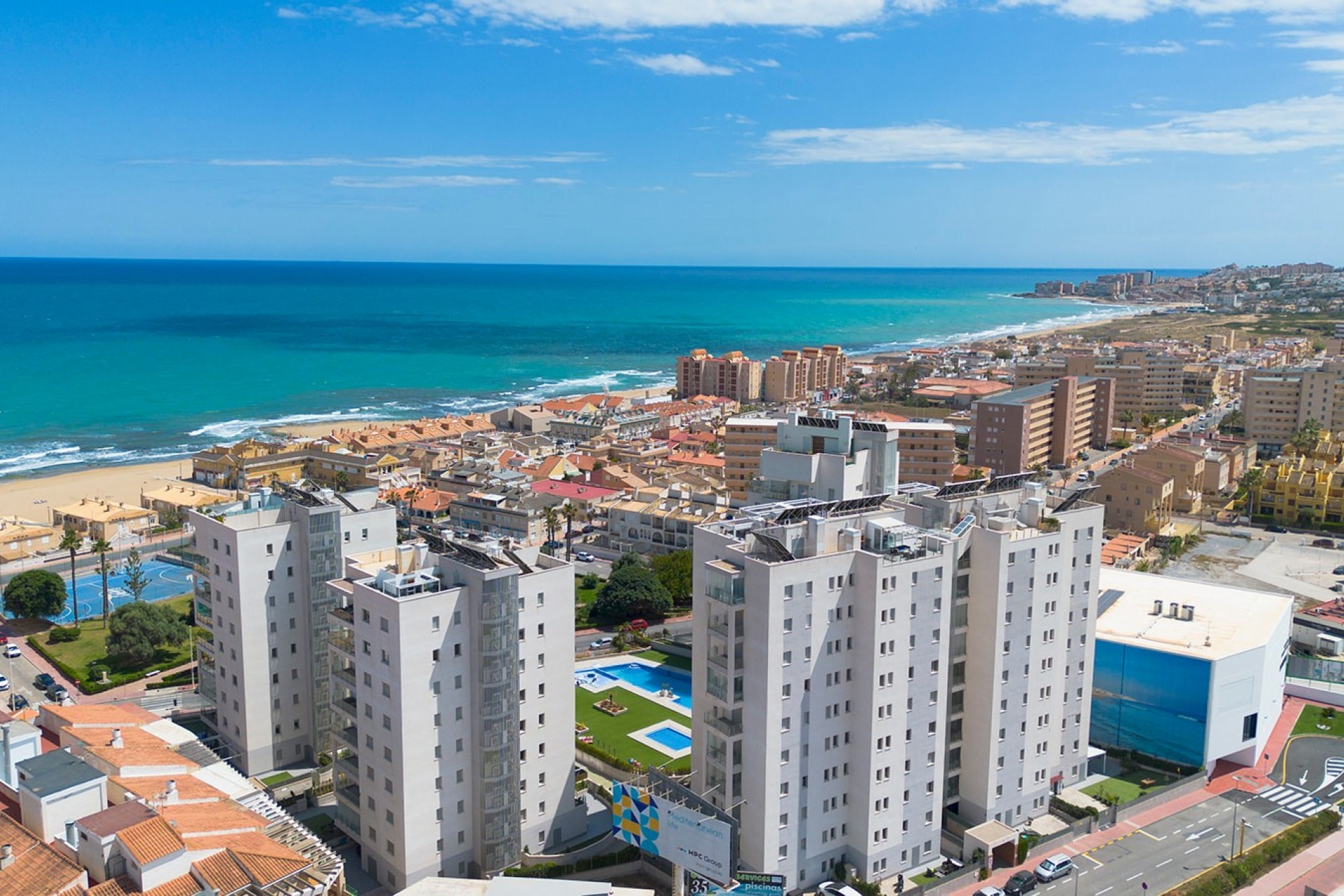 Reventa - Ground floor apartment -
La Mata - Playa