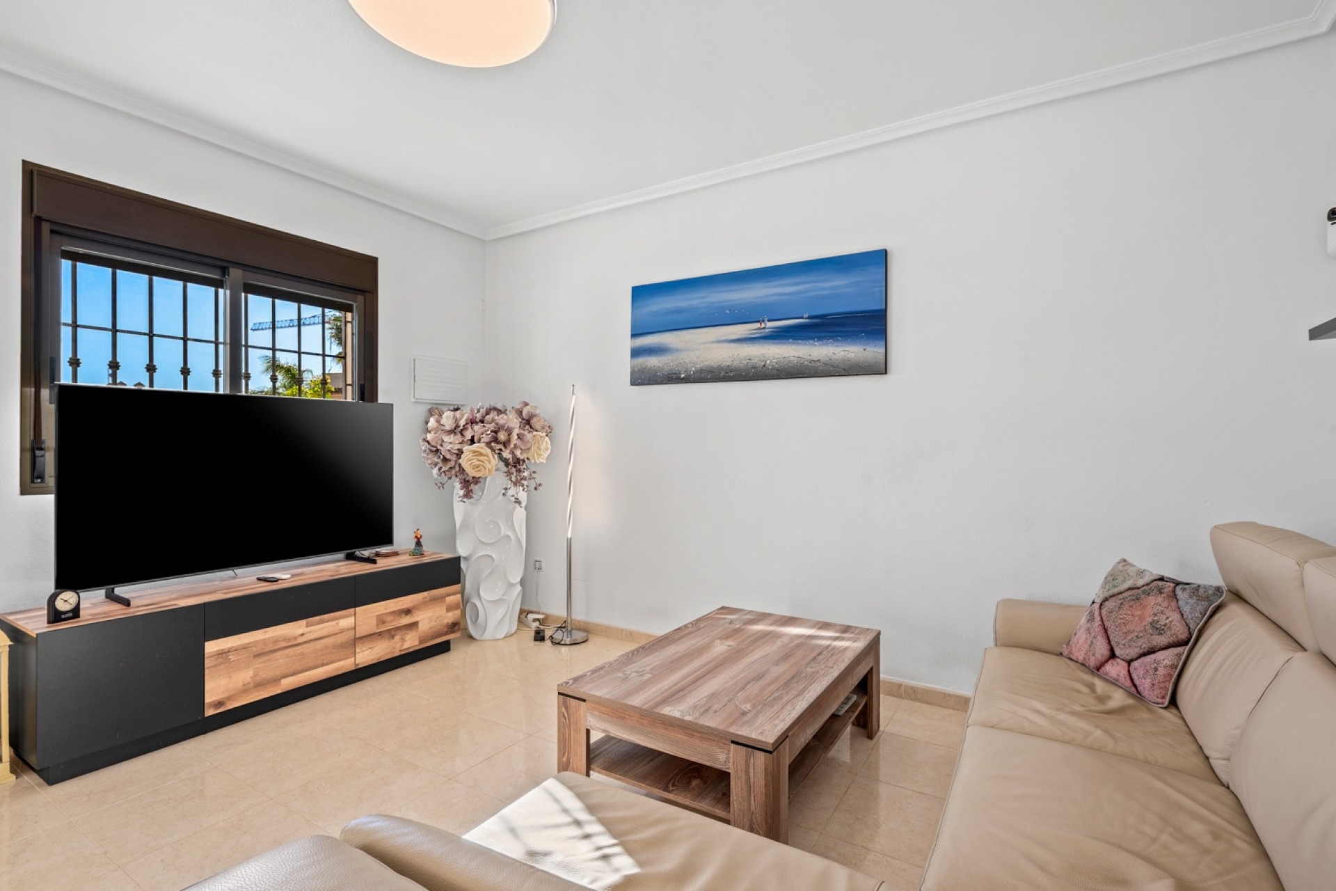 Reventa - House -
San Miguel de Salinas*