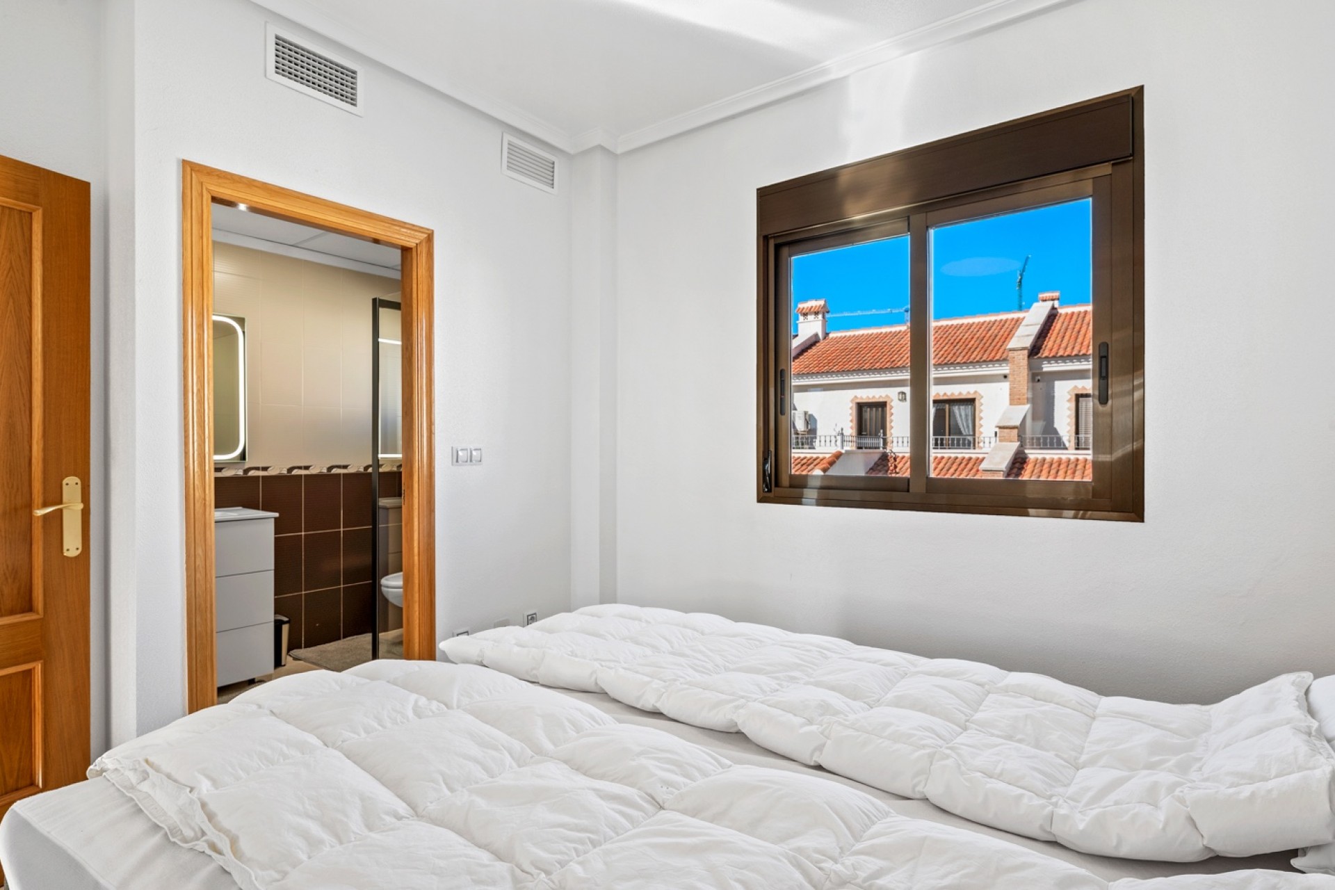 Reventa - House -
San Miguel de Salinas*