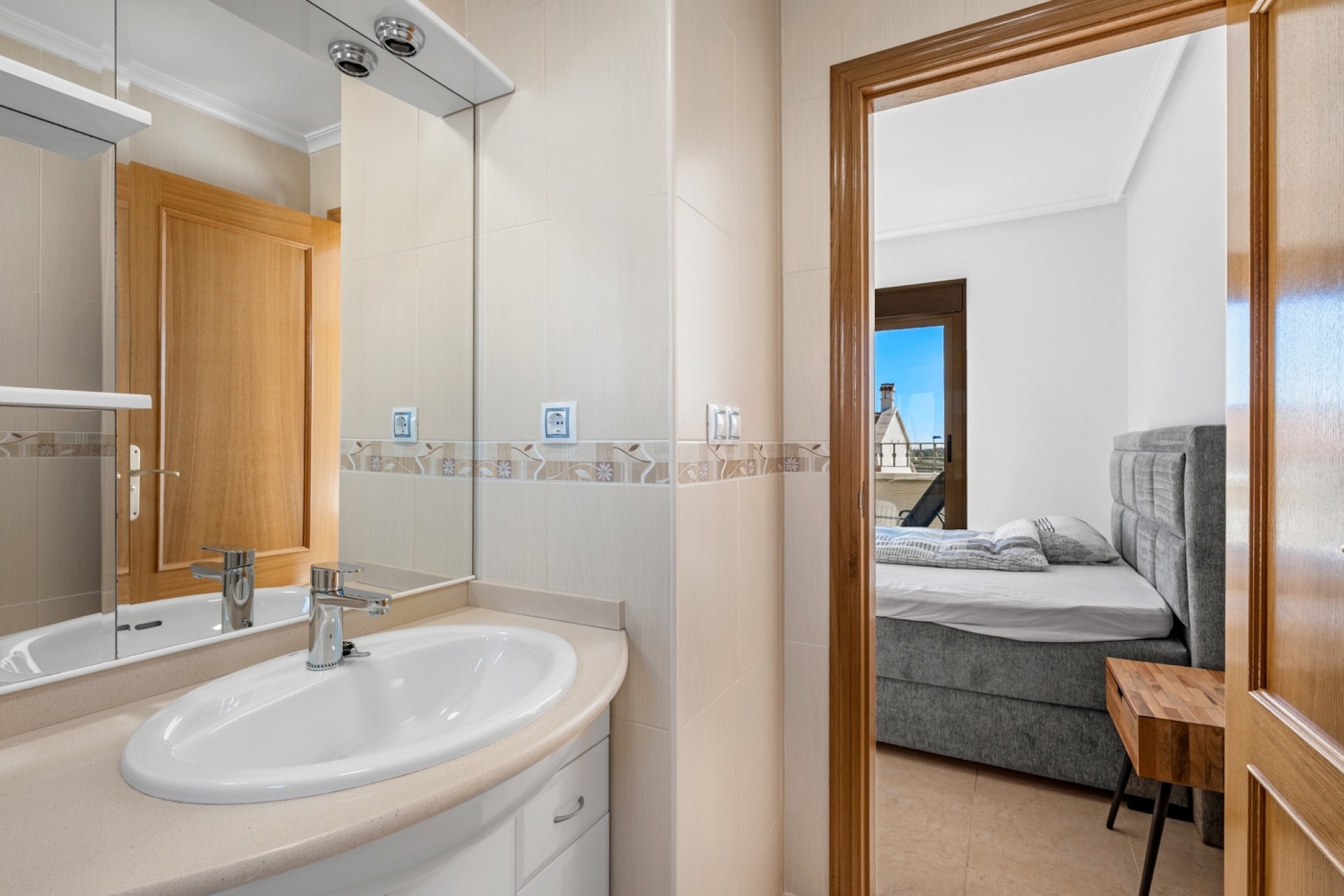 Reventa - House -
San Miguel de Salinas*