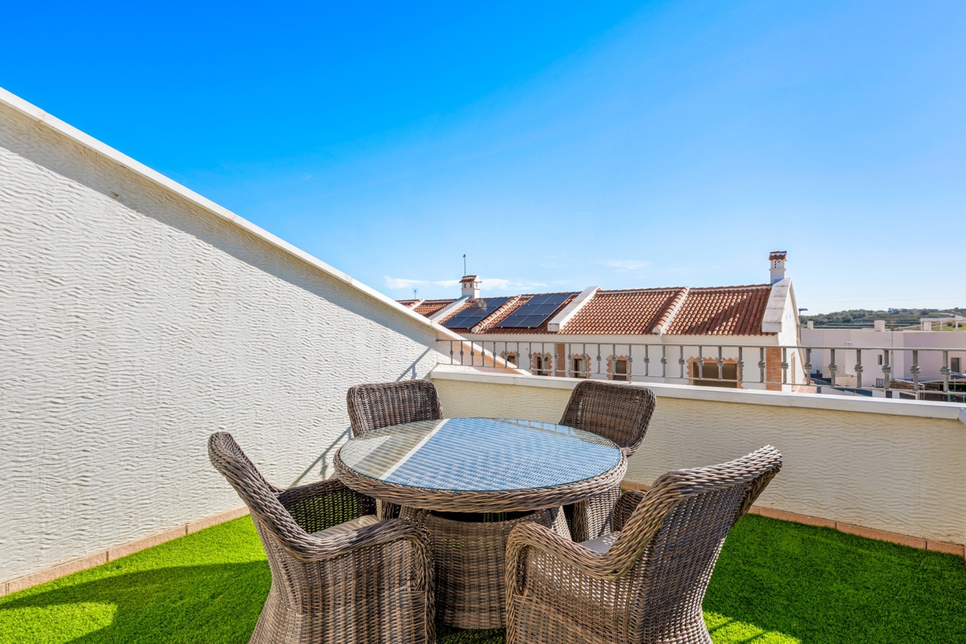 Reventa - House -
San Miguel de Salinas*