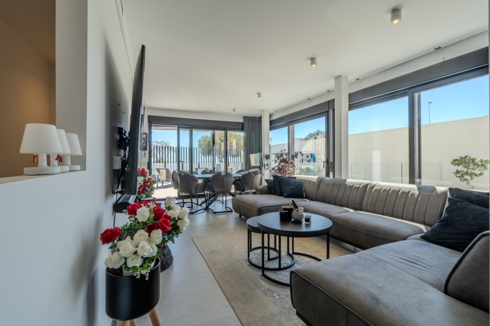Reventa - Independent villa -
Guardamar del Segura - Urbanizaciones